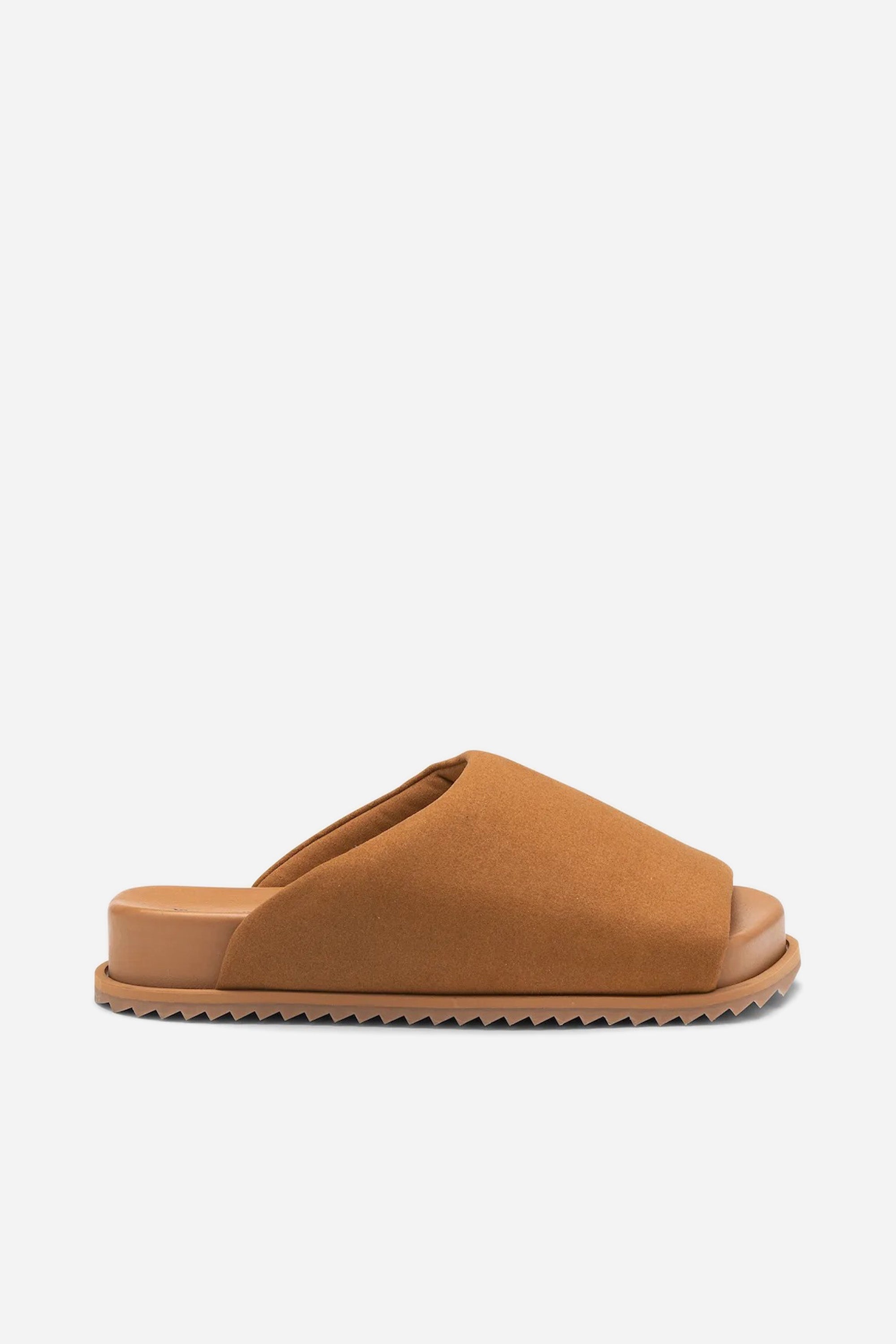Finn Slider Caramel Suede