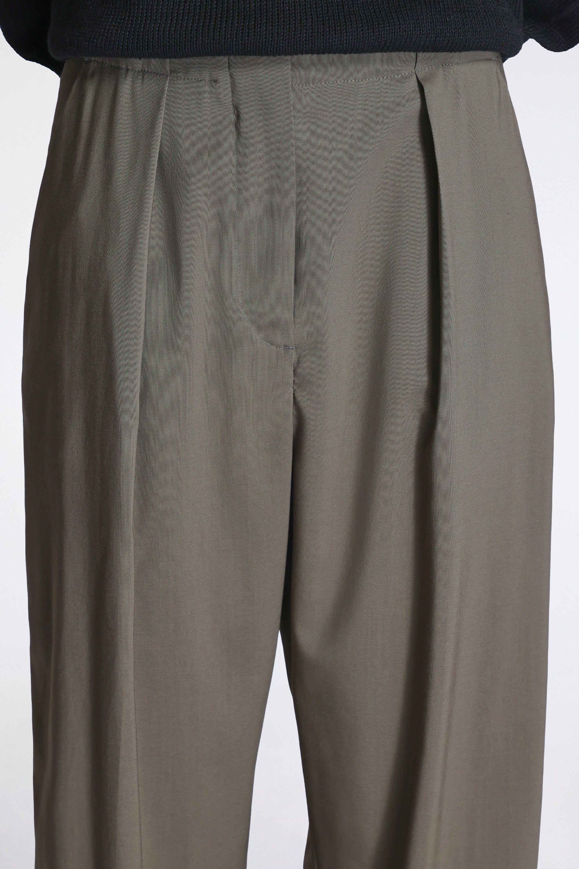 Wide Belt Loop Trouser Mouse