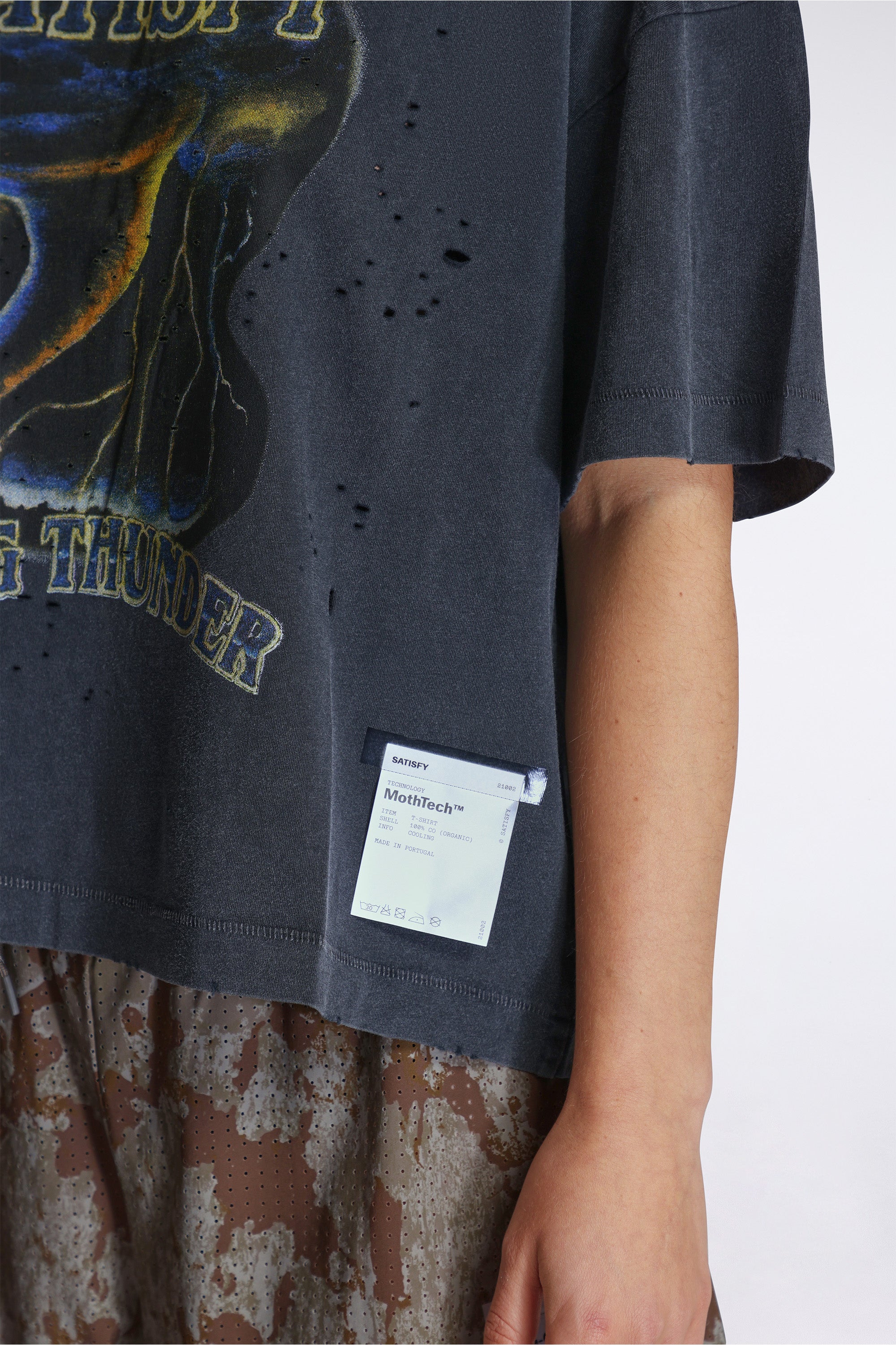 MothTech T-Shirt W Running Thunder