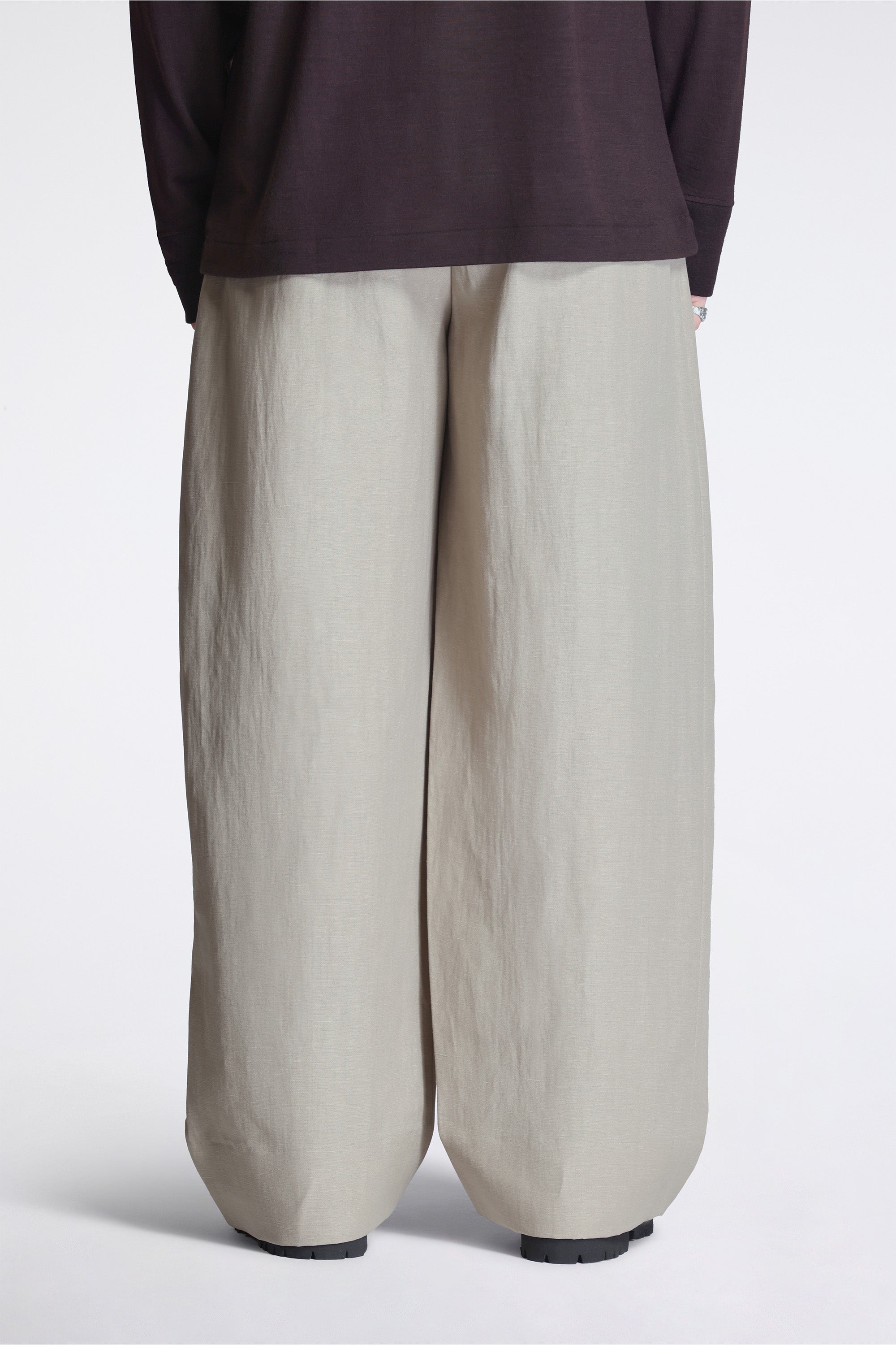Line Pant Sand