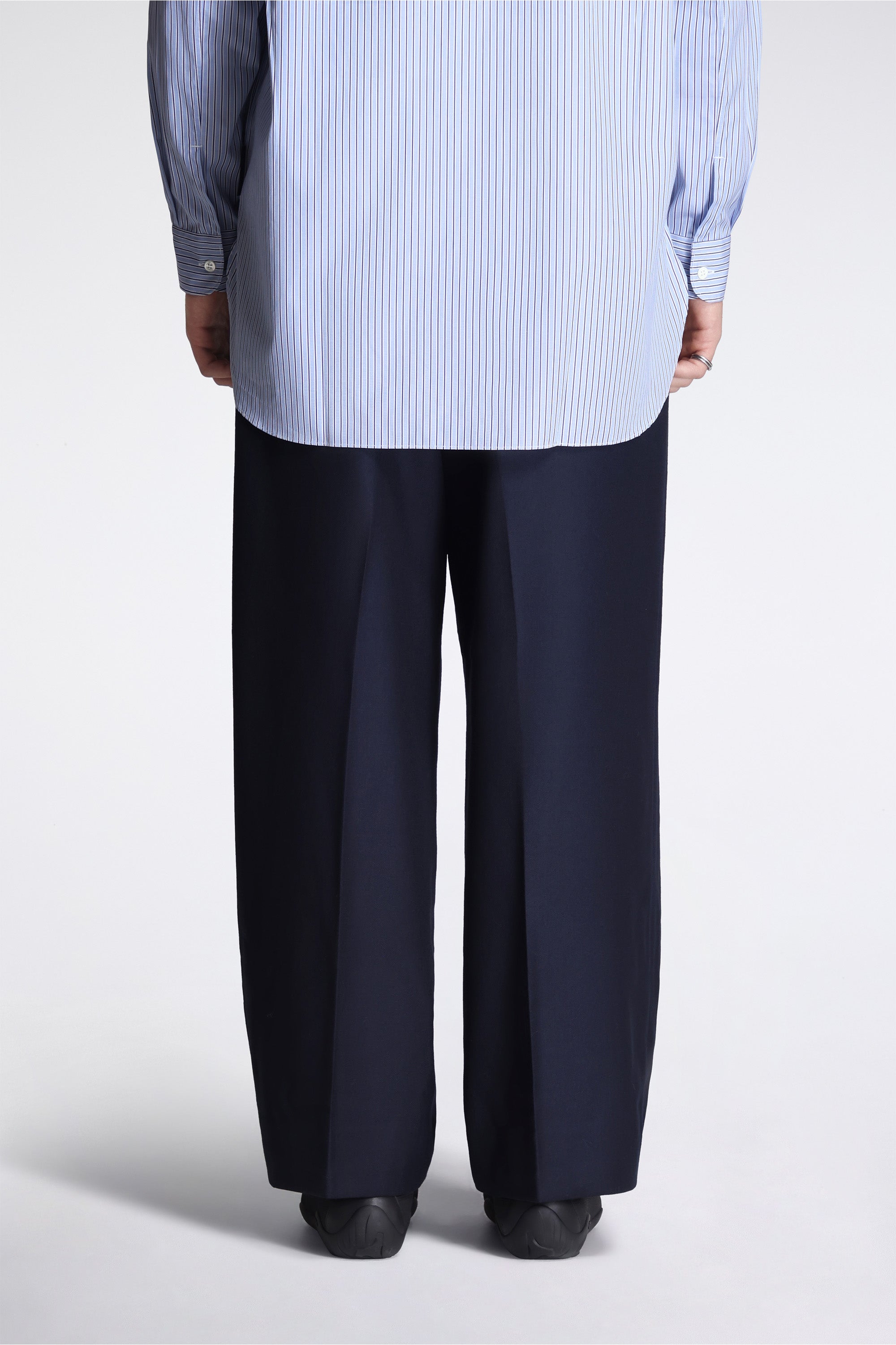 Pleated Wool Cinch Trousers Navy