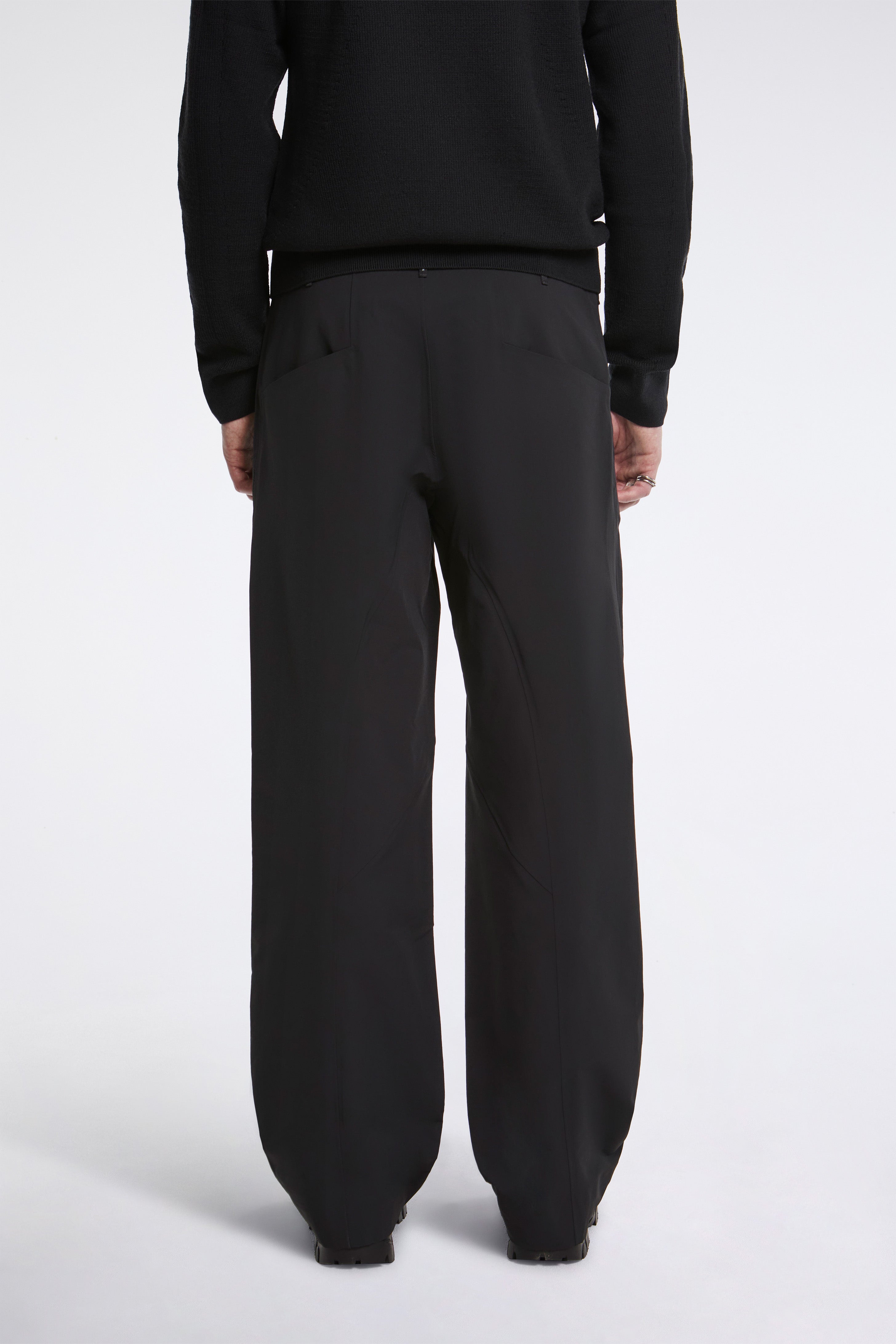 Veilance Corbel Pant M Black | HAVN