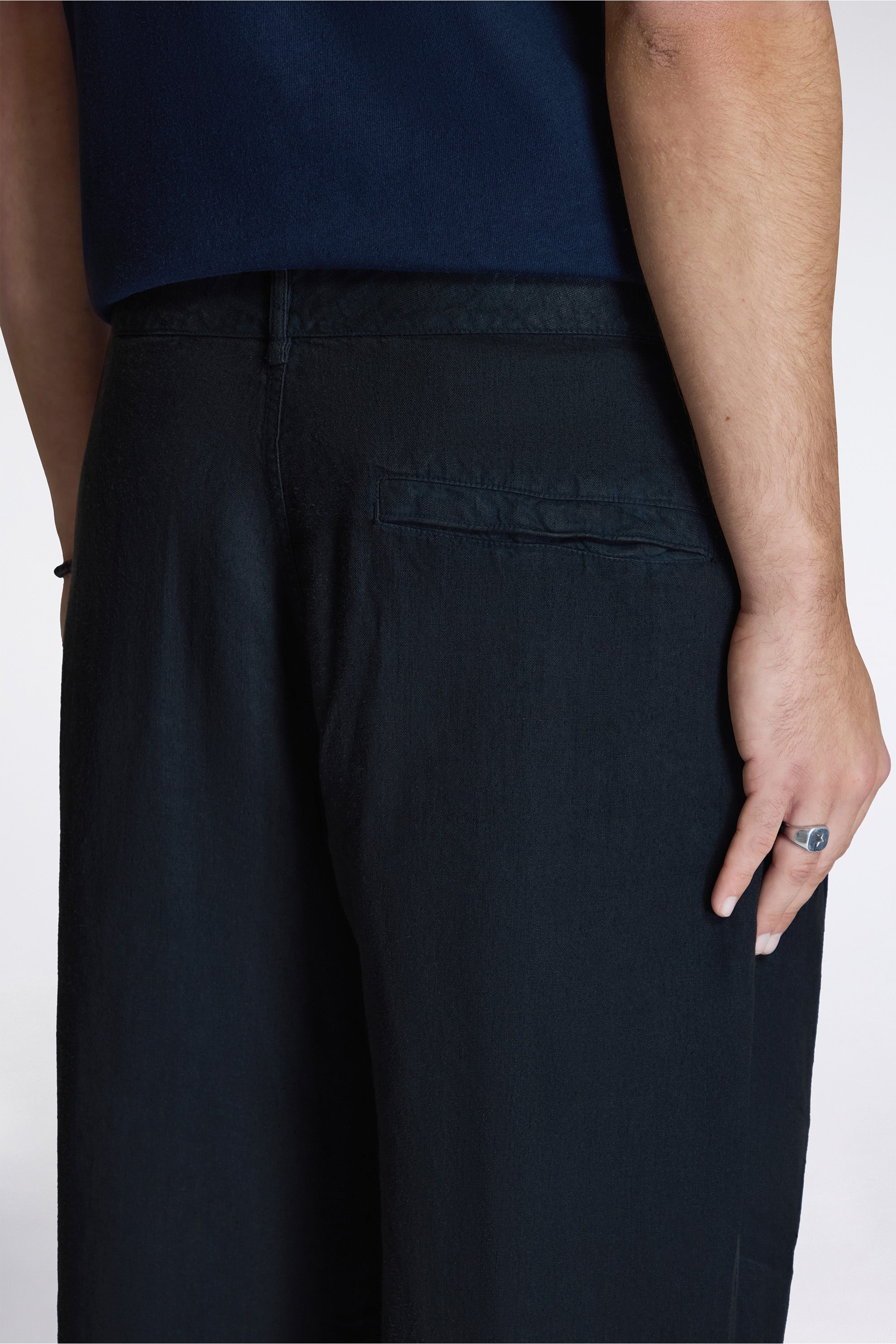 Maha Asym Linen Pleated Pants Black