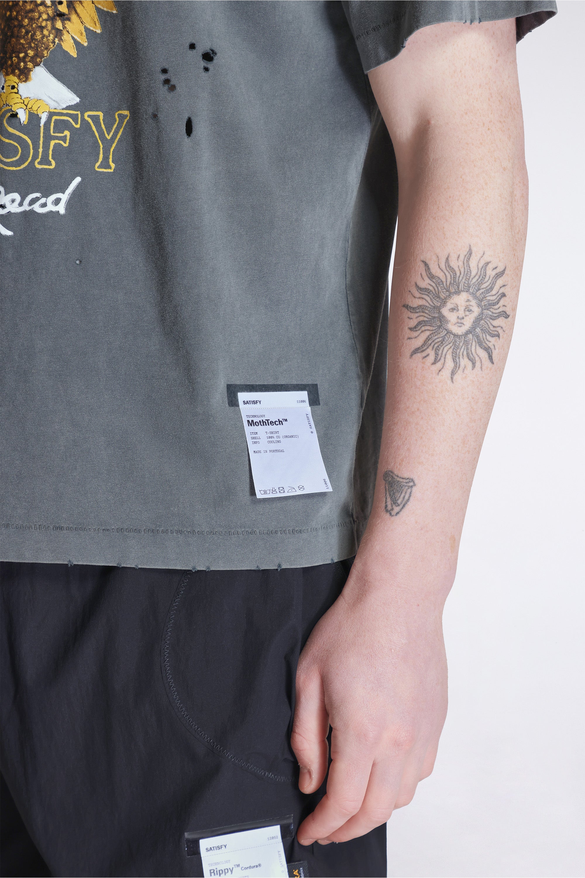 Mothtech T-Shirt Faded Black
