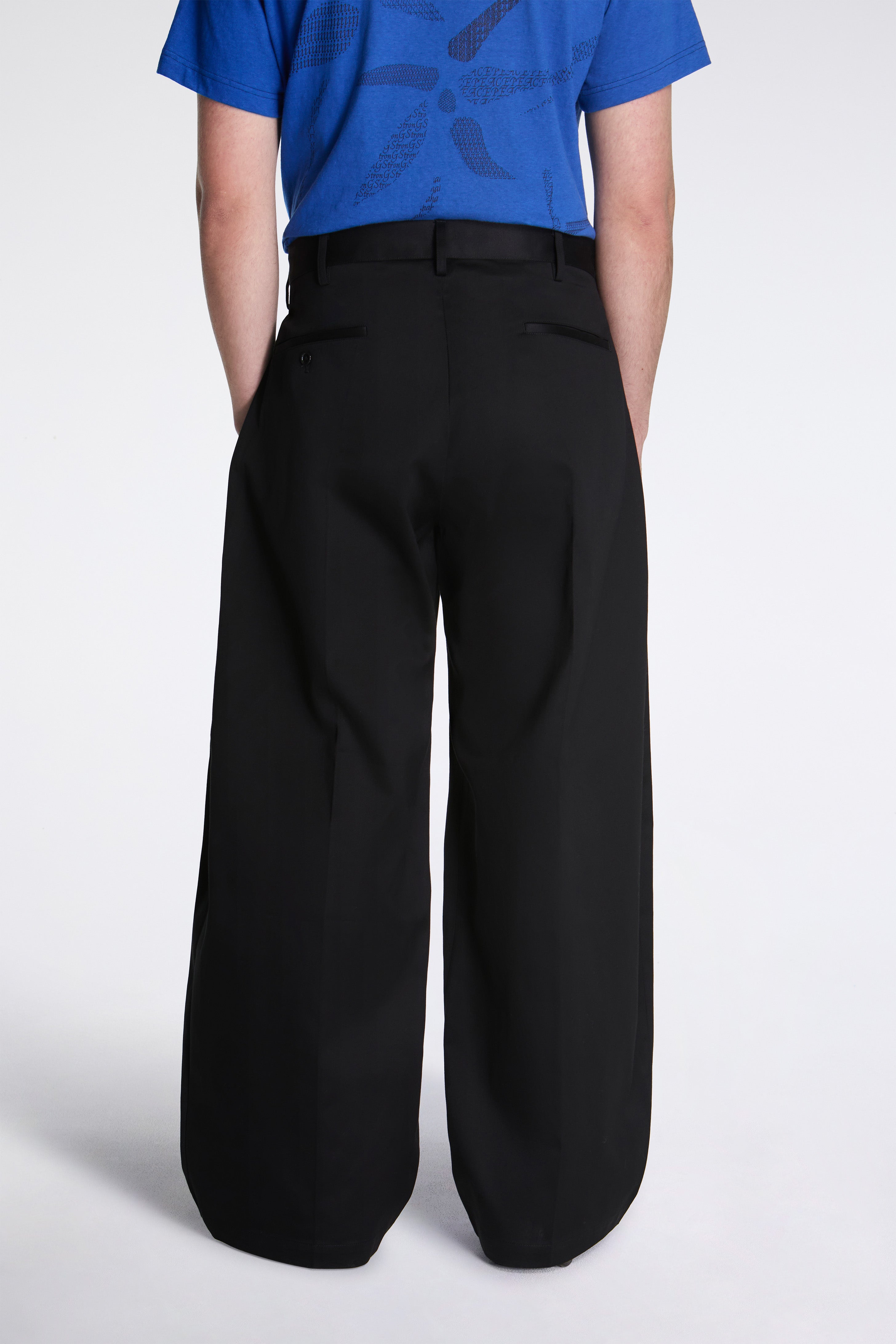 Tuck-Detail Cotton Pants Black