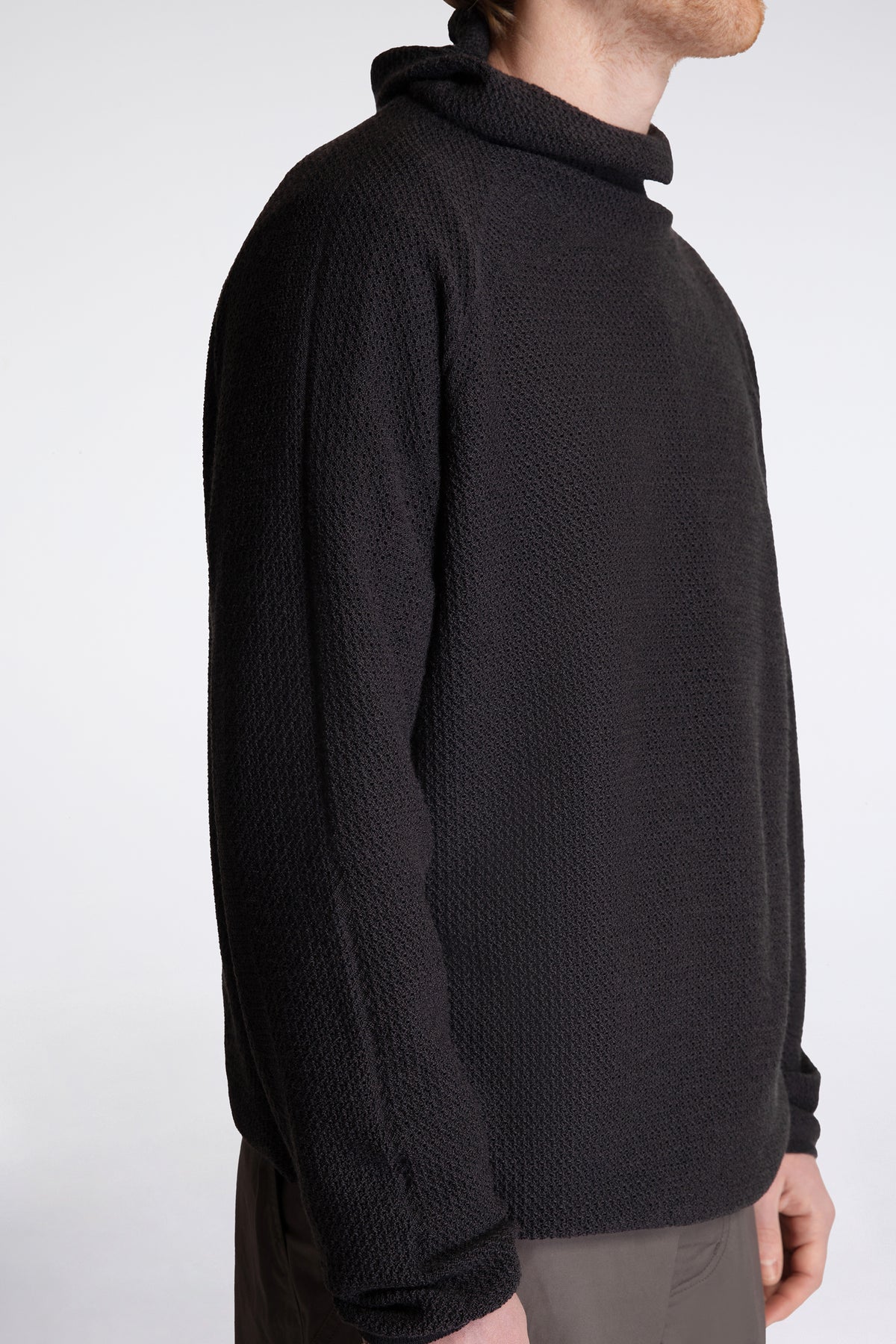 Perforated Wholegarment Knit Top Black