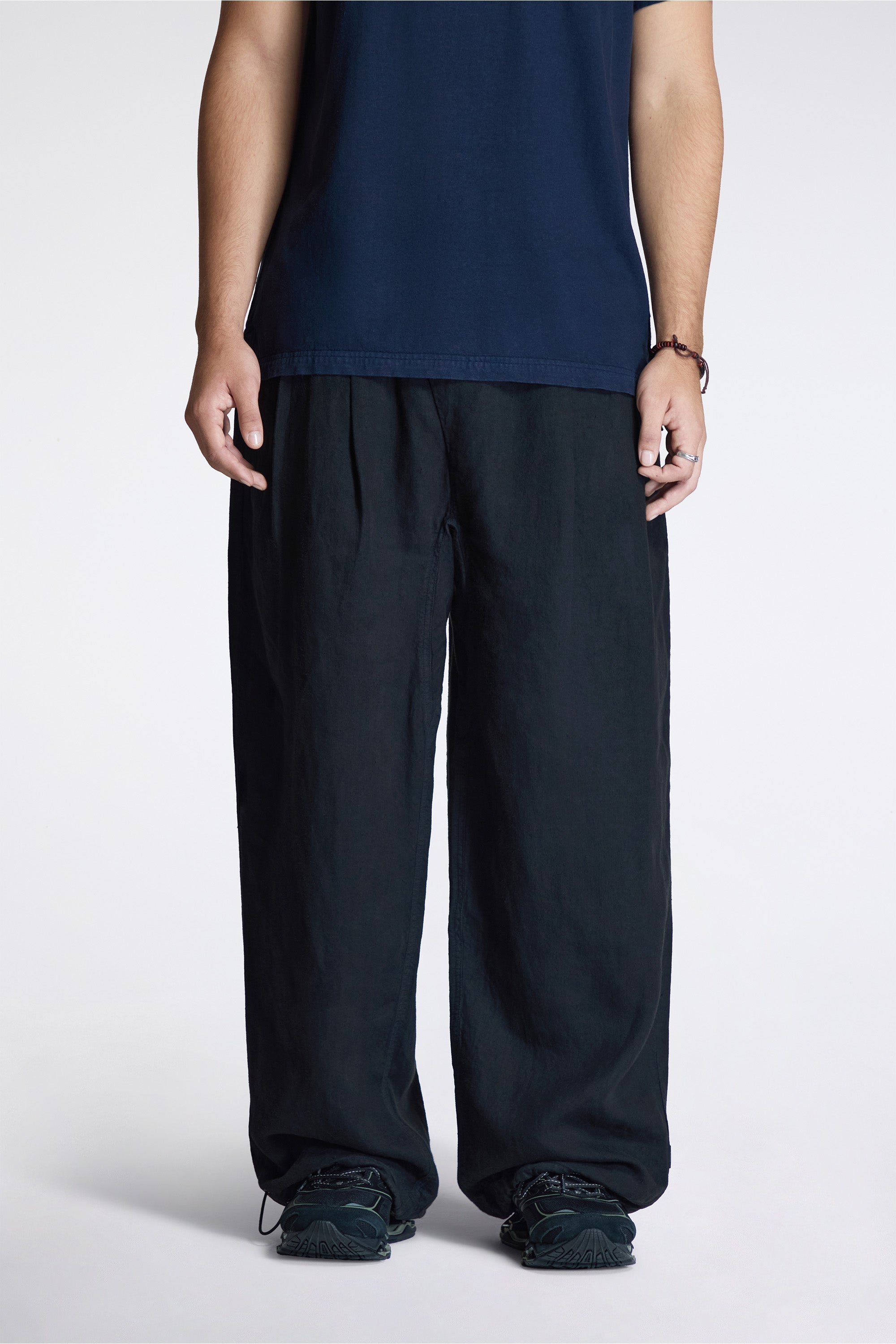 Maha Asym Linen Pleated Pants Black