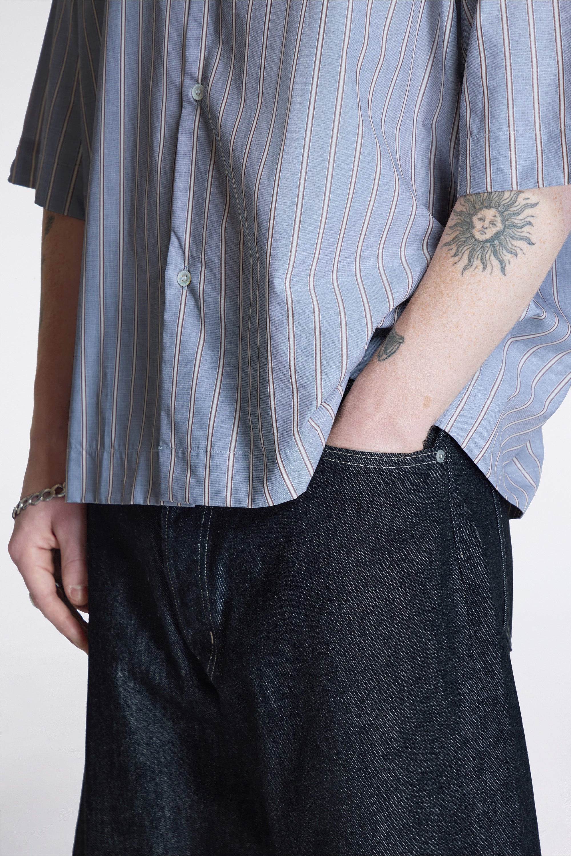 Sanko Ss Boxy Shirt Grey / Brown