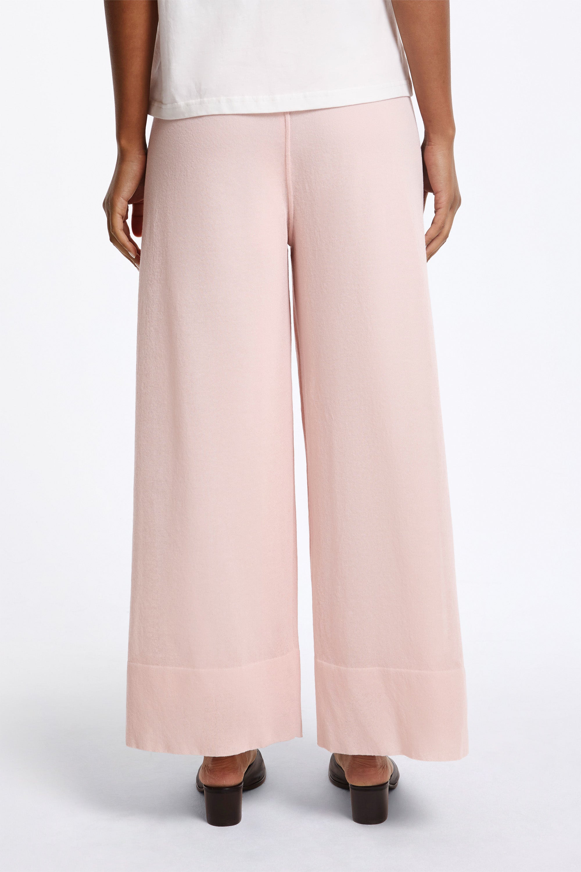 Tc Lucent Semi Wide Pants Eggshell Pink
