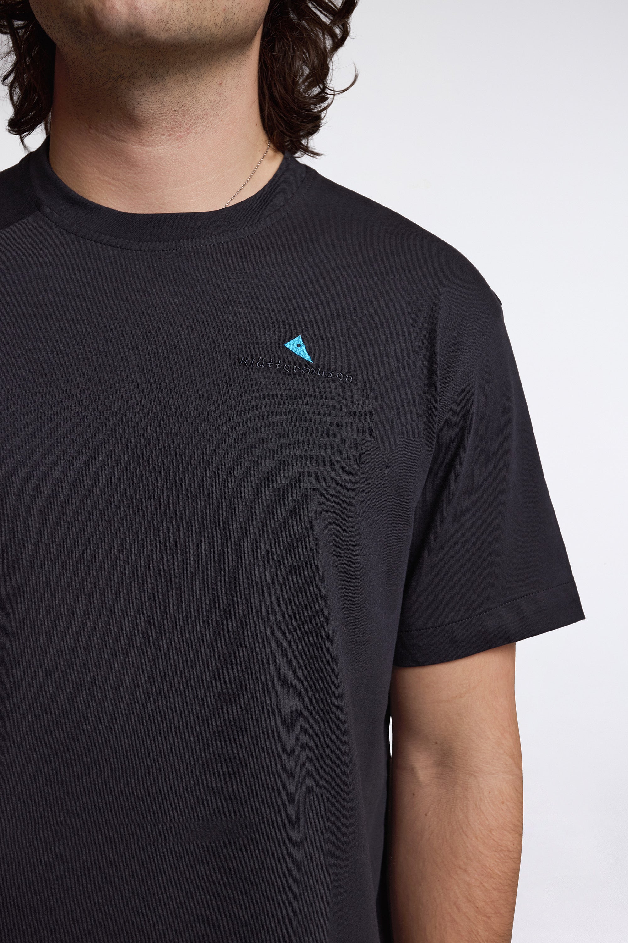 Root Logo Ss Tee M'S Raven