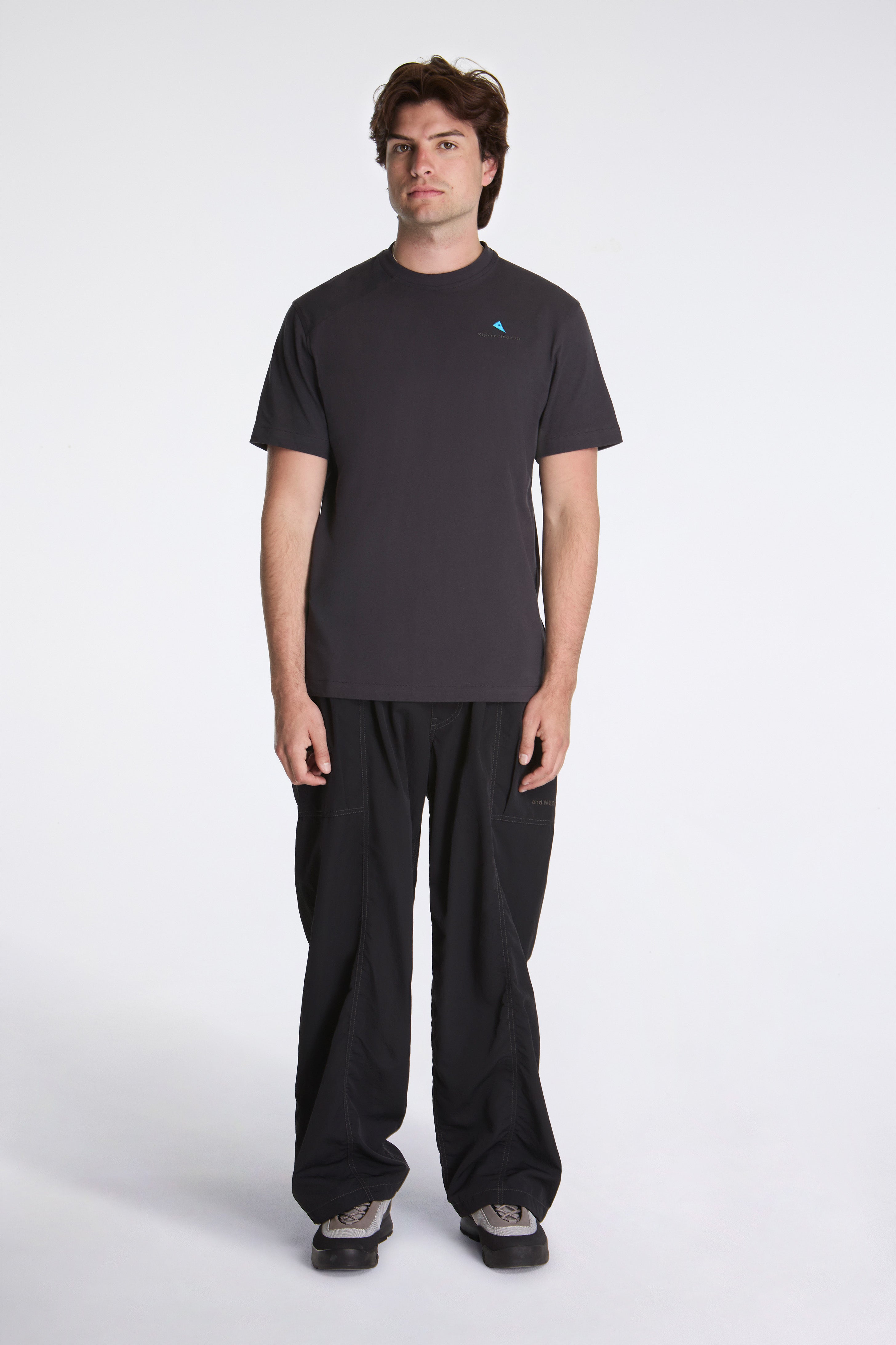 Root Logo Ss Tee M'S Raven