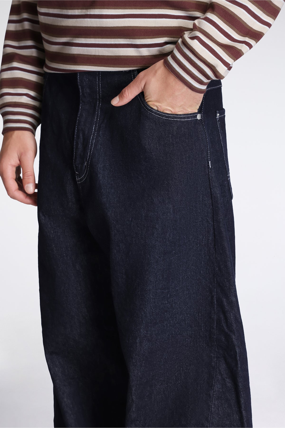 Barrel Denim Jeans Navy/White