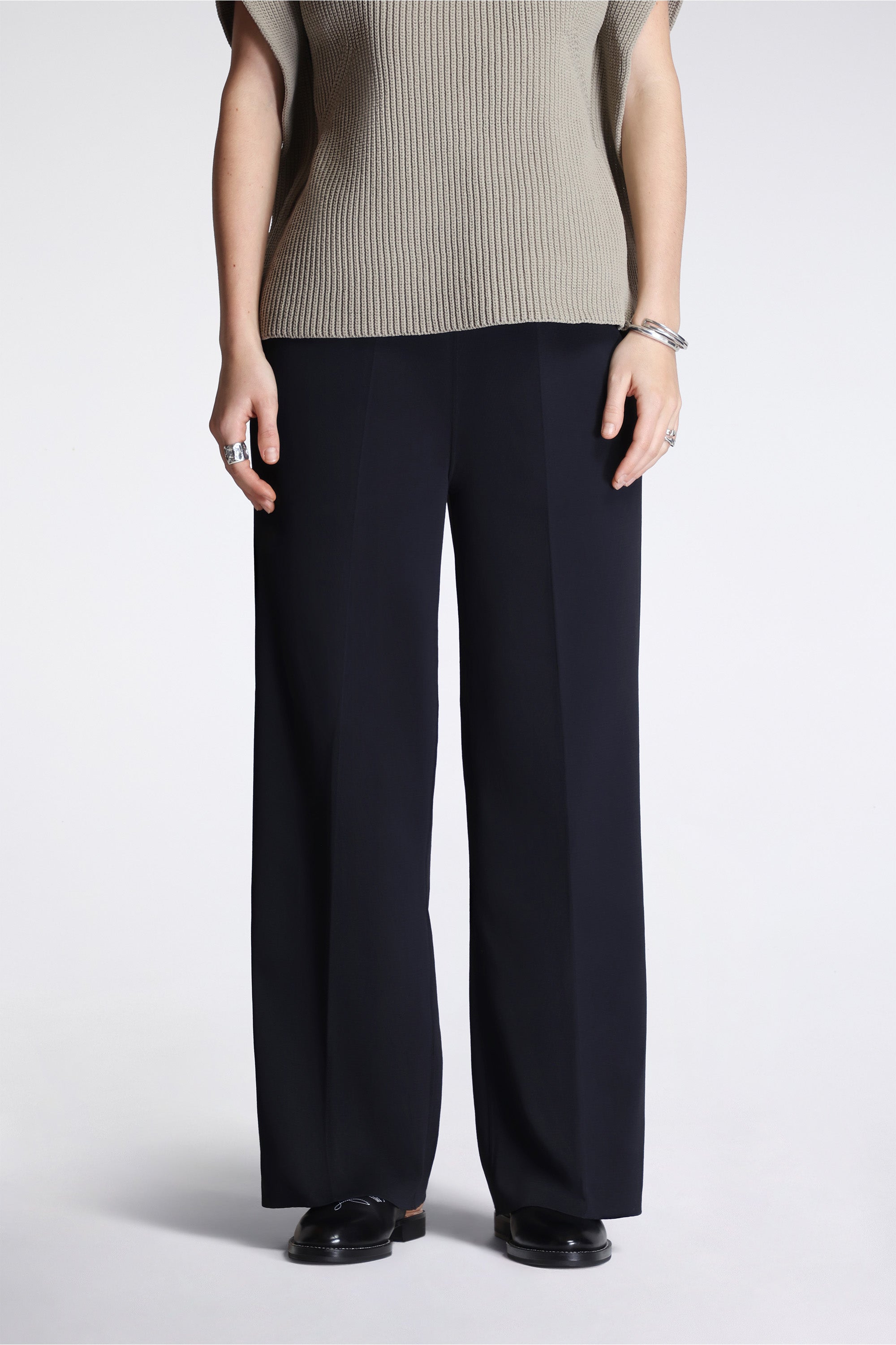 Soft Milan Semi Wide Pants Black