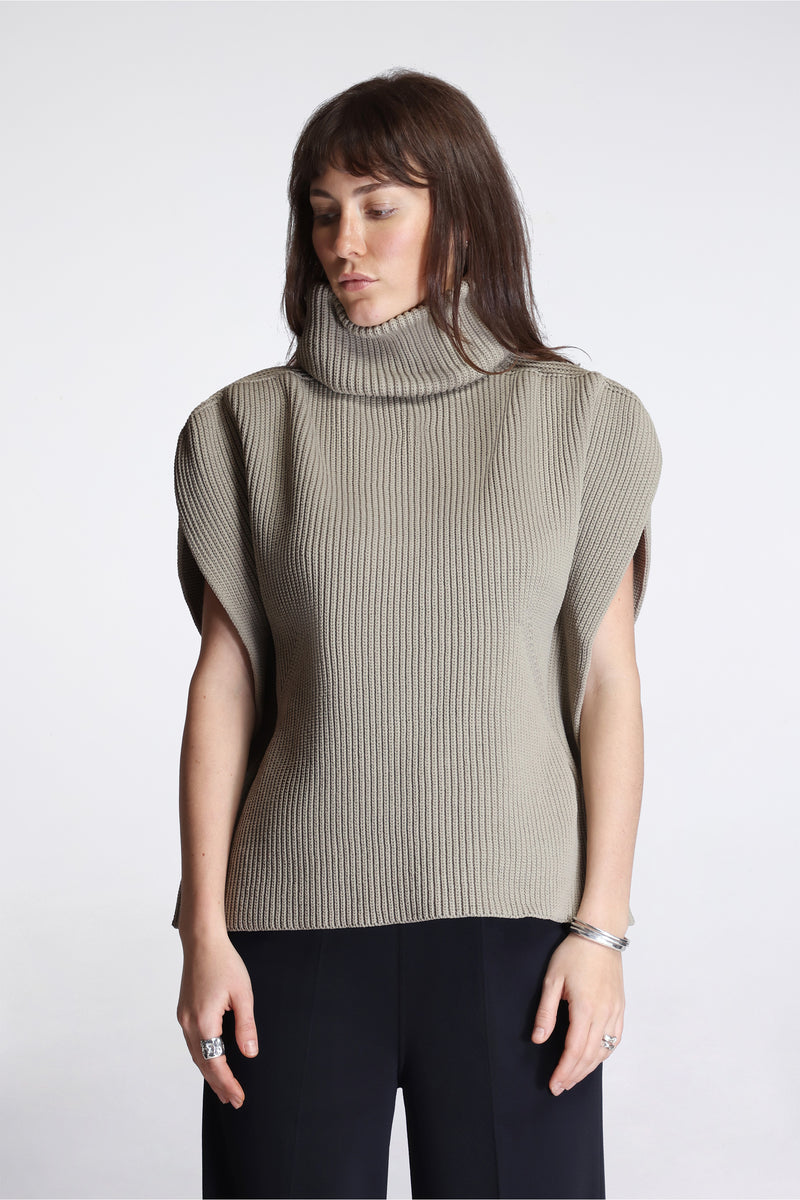 Low Gauge Crease Highneck Top Beige