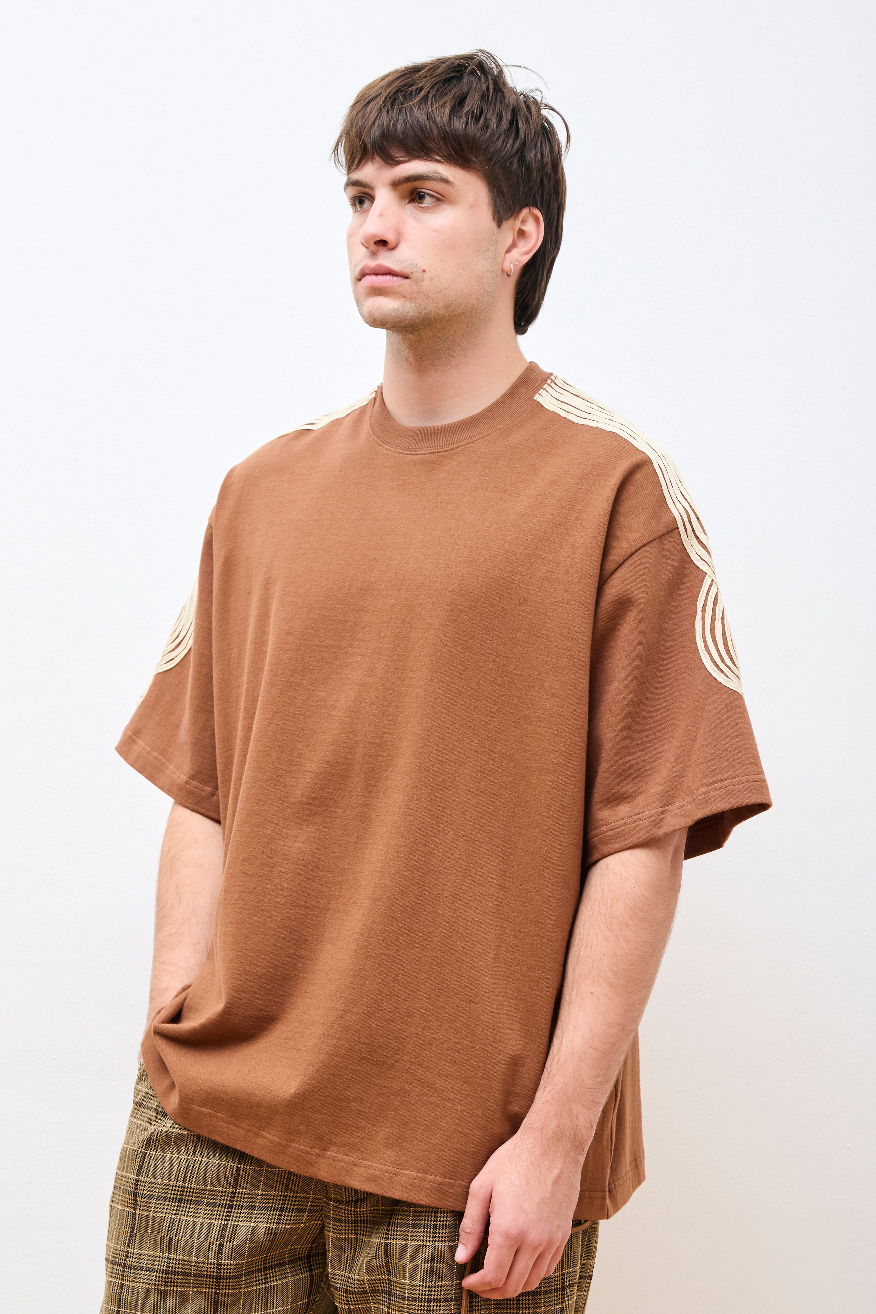 "Appliqué" Gym Tee Brown