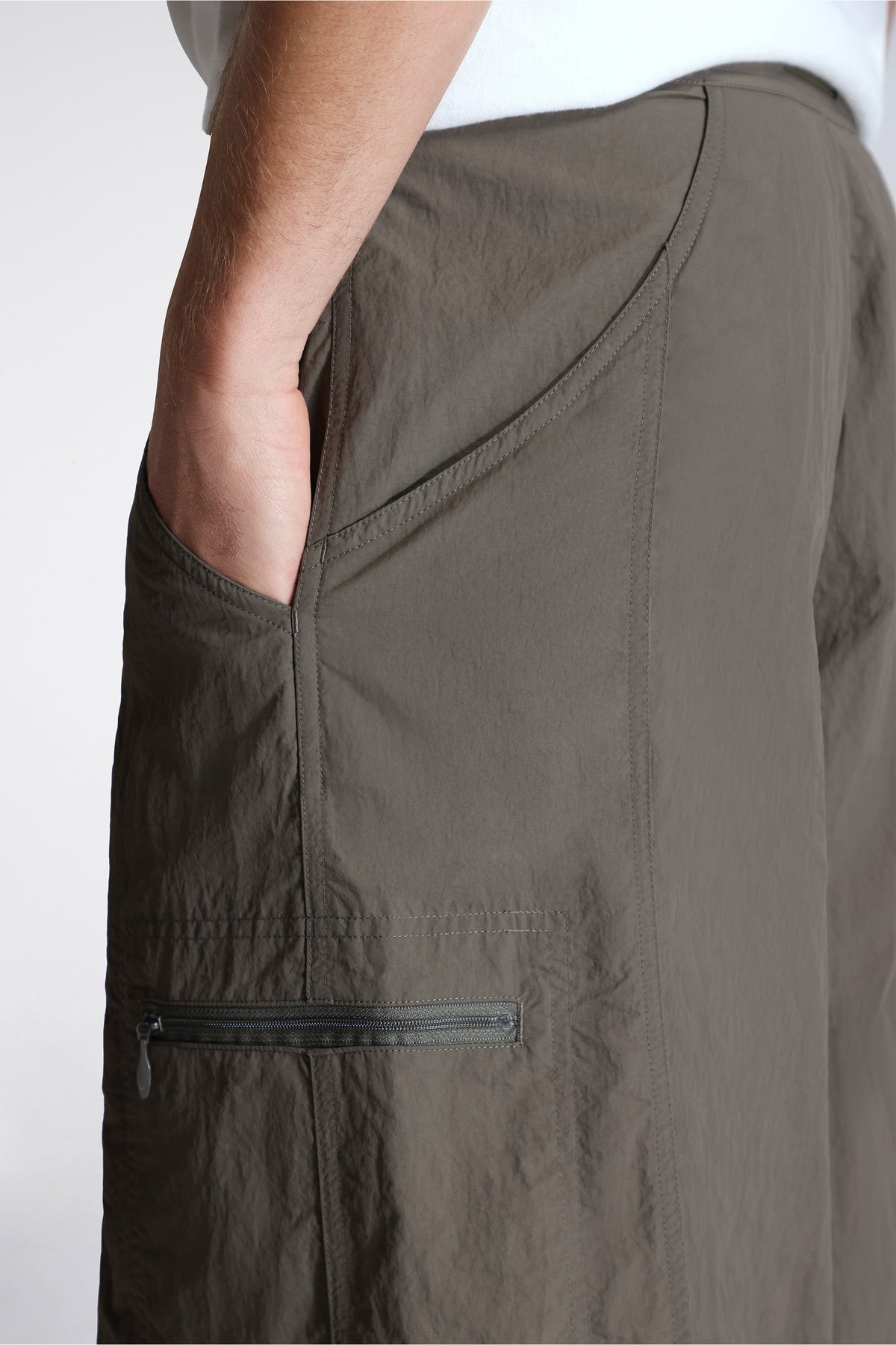 Nylon Loose Balloon Pant Burnt Olive