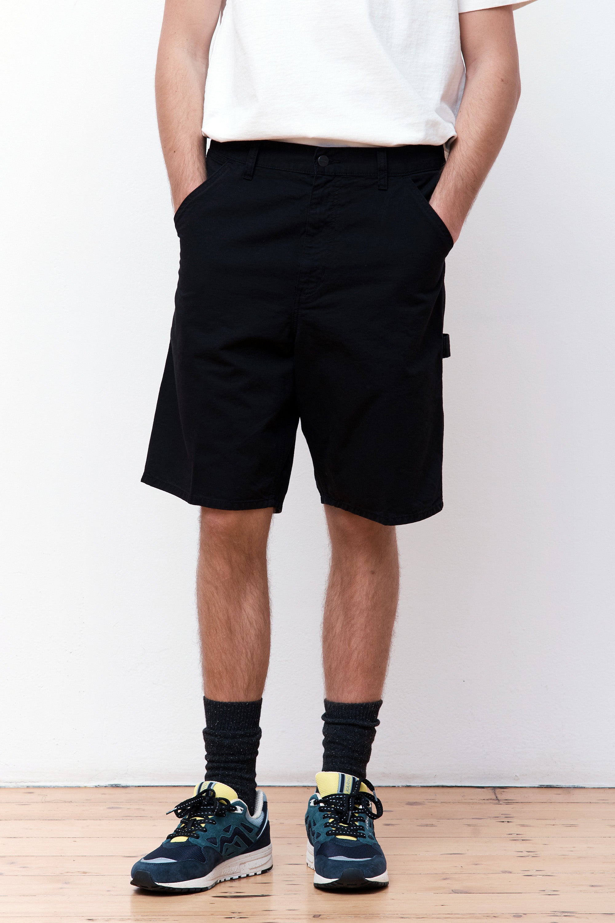 Single Knee Short Black