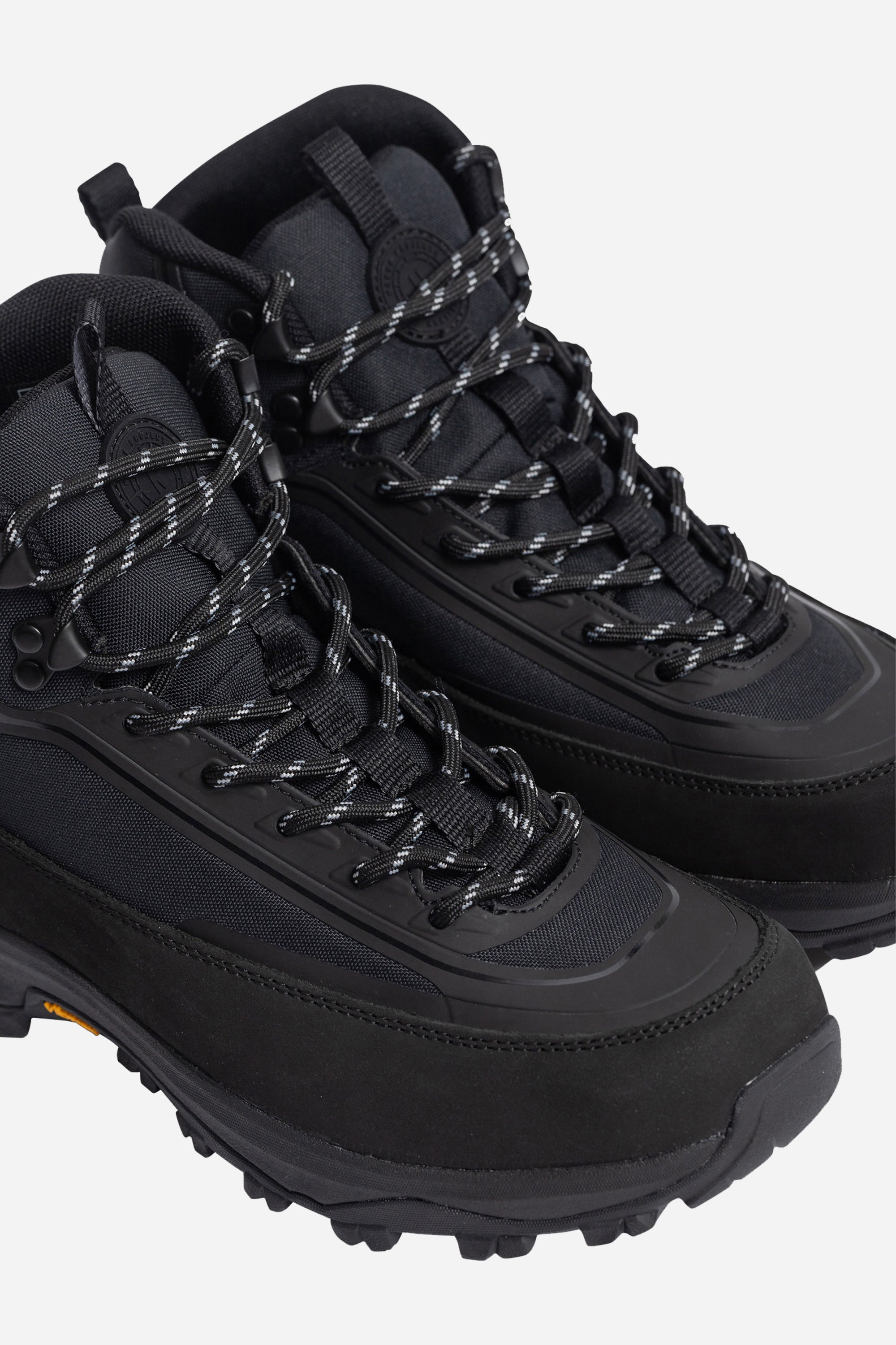 Mountain Boot Black