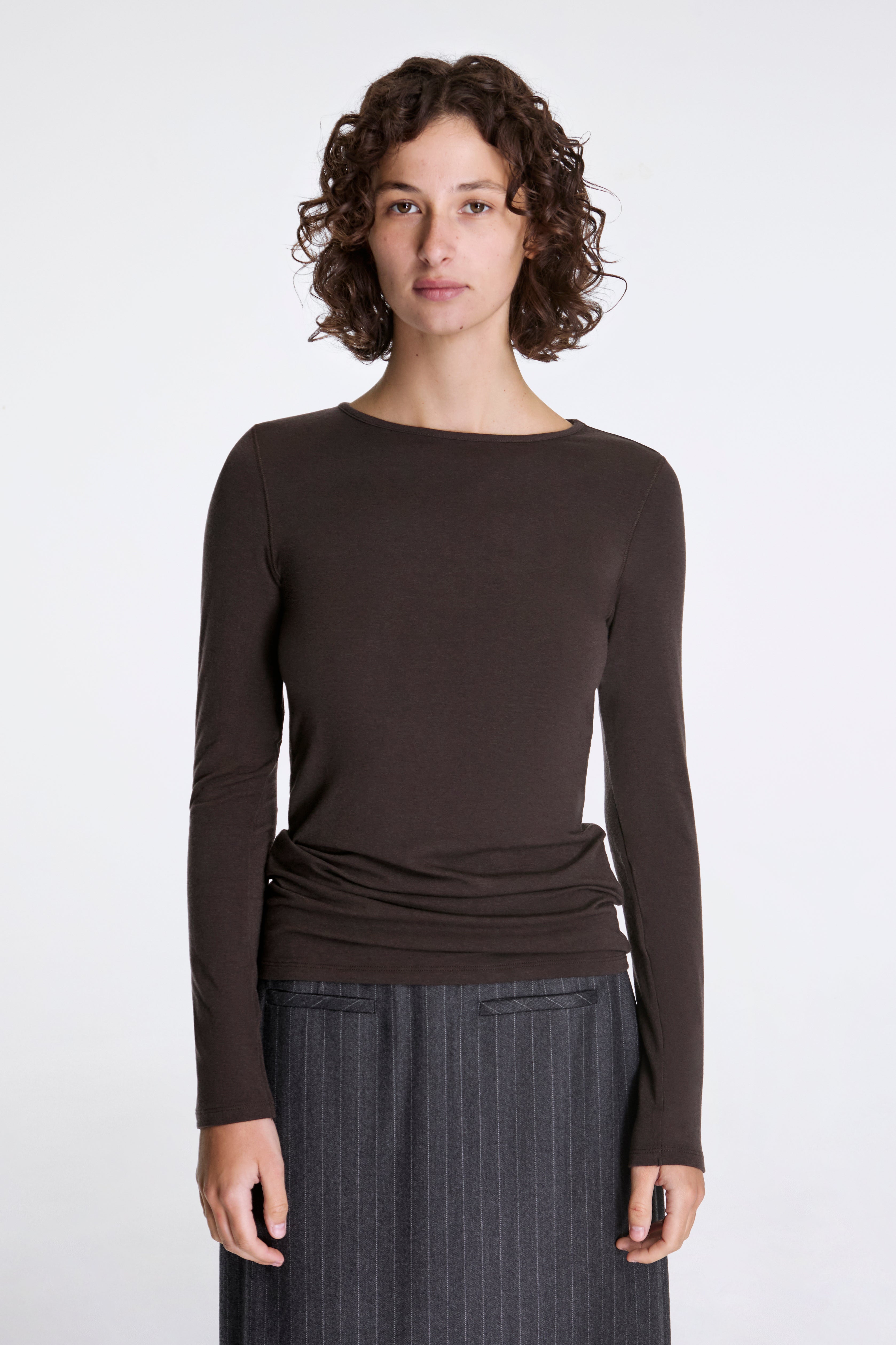 Round T-Shirt Brown