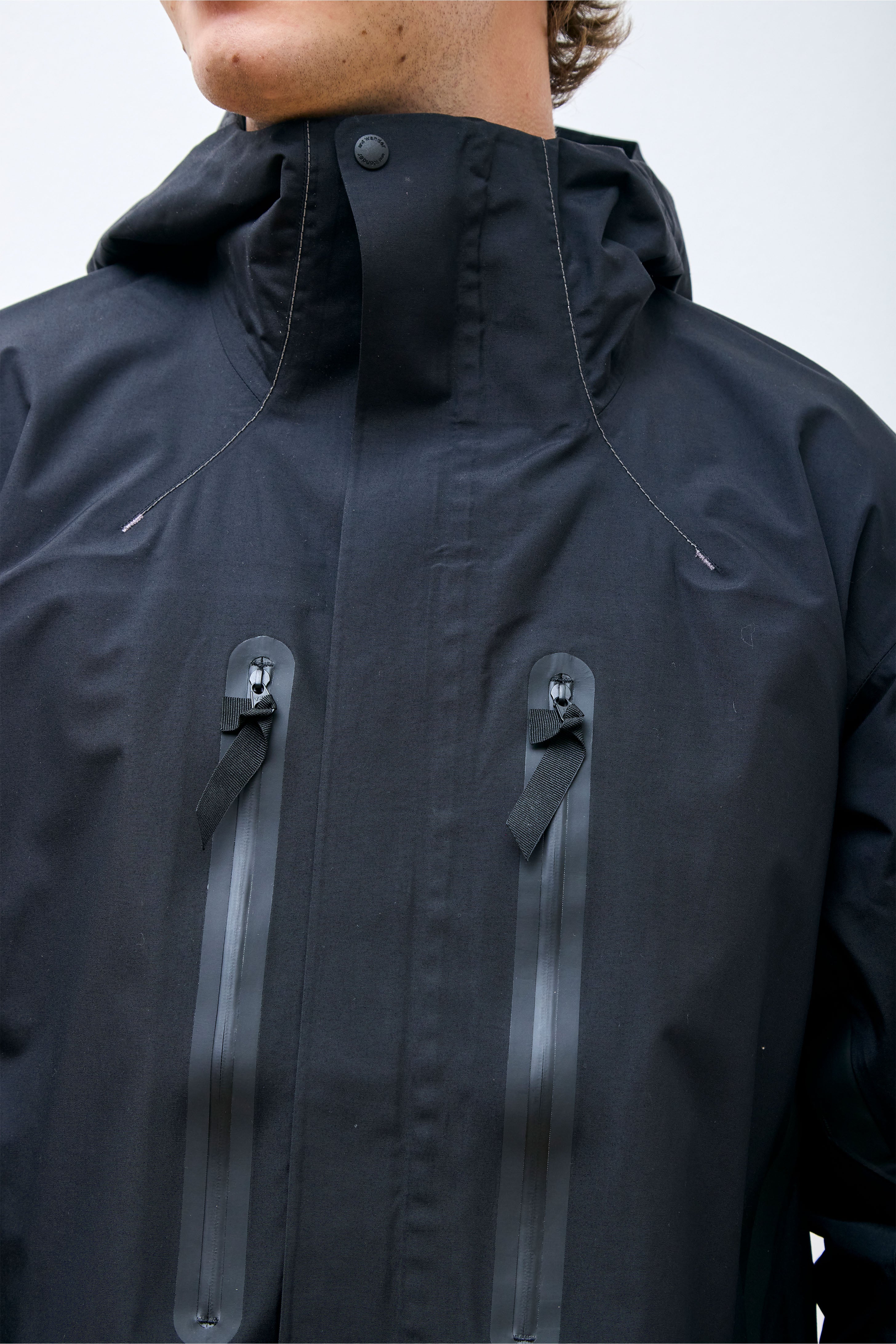 2.5L Hiker Rain Jacket Black