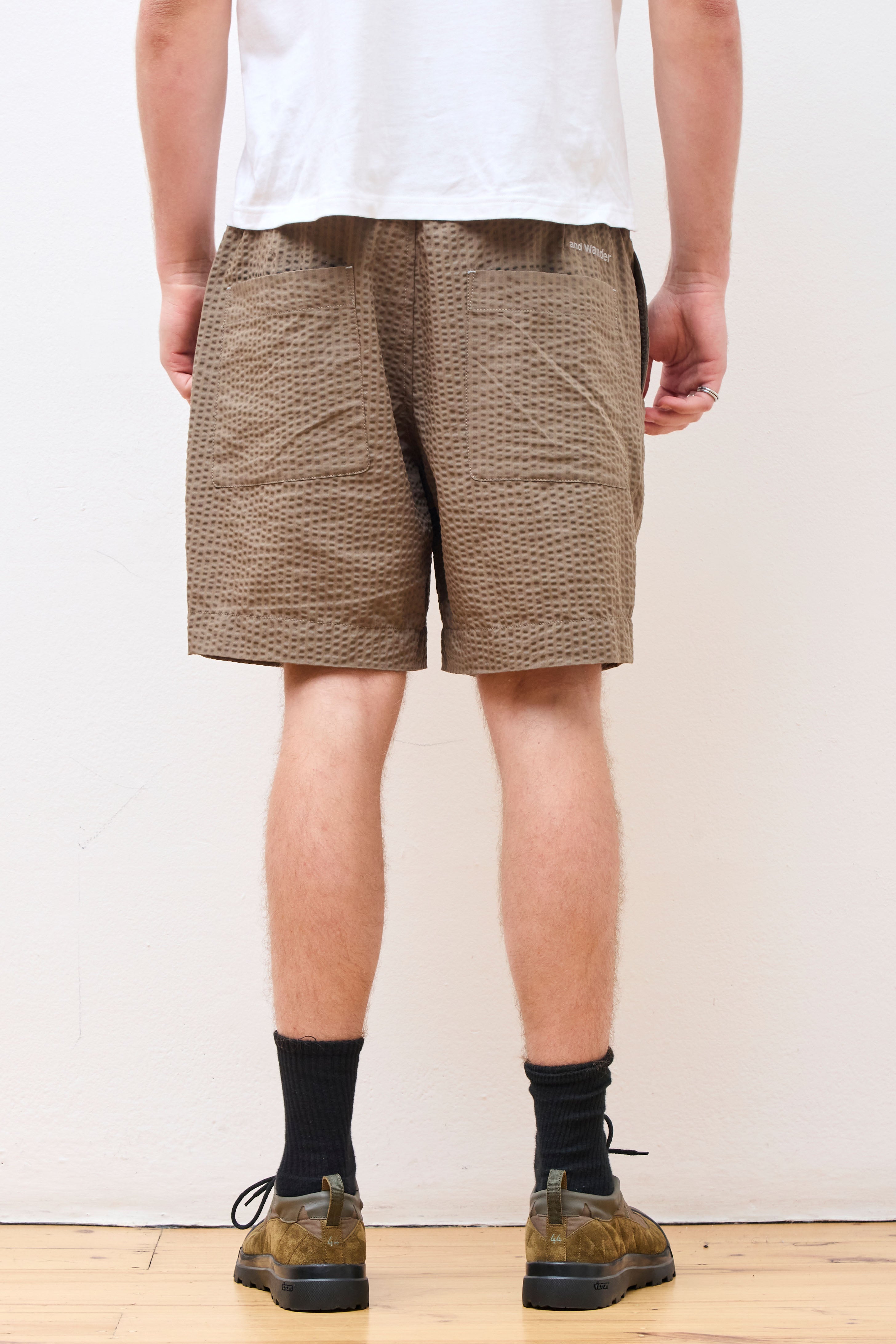 Dry Soft Seersucker Short Pants (M) Beige