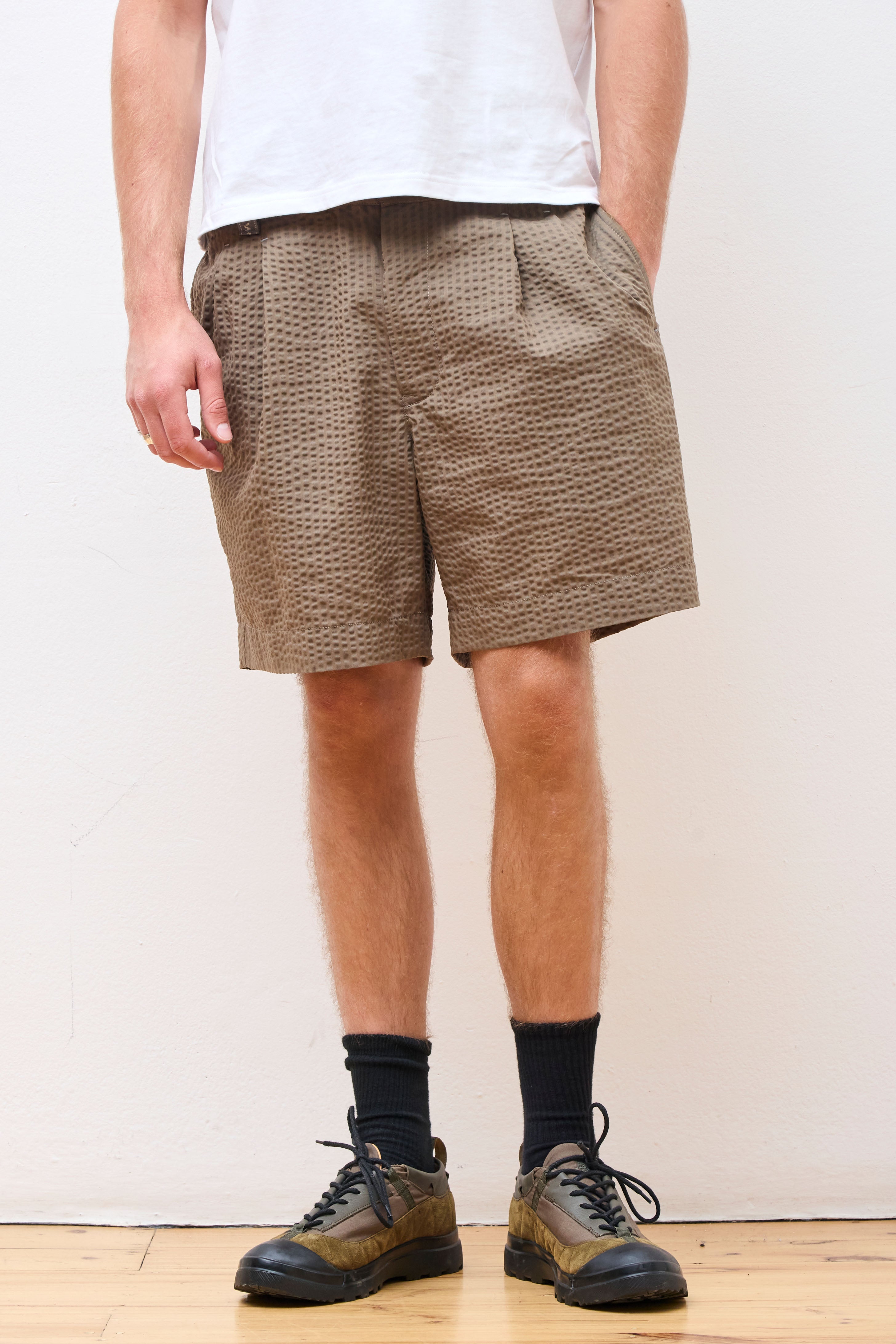 Dry Soft Seersucker Short Pants (M) Beige