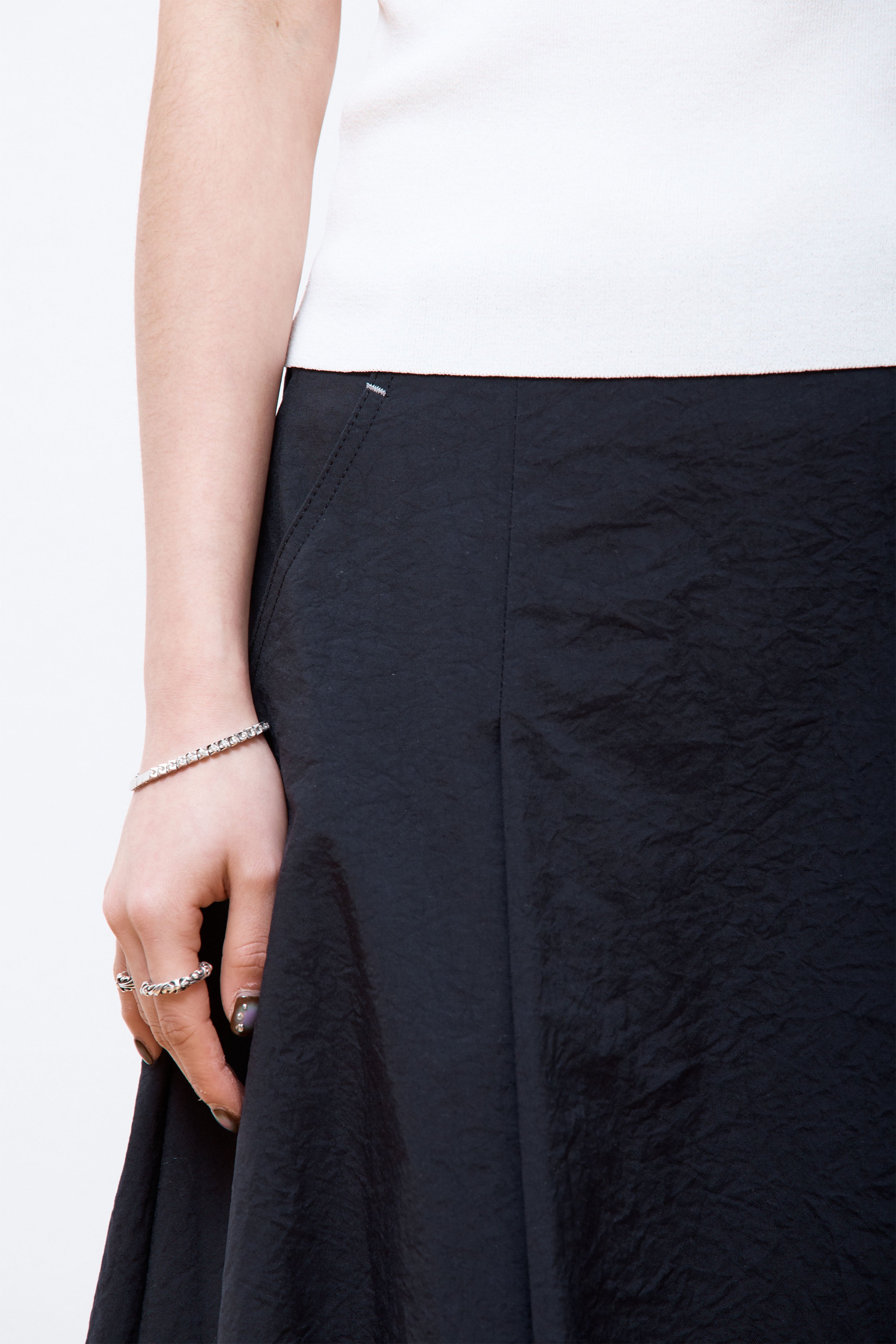 Nylon Chino Tuck Skirt (W) Black