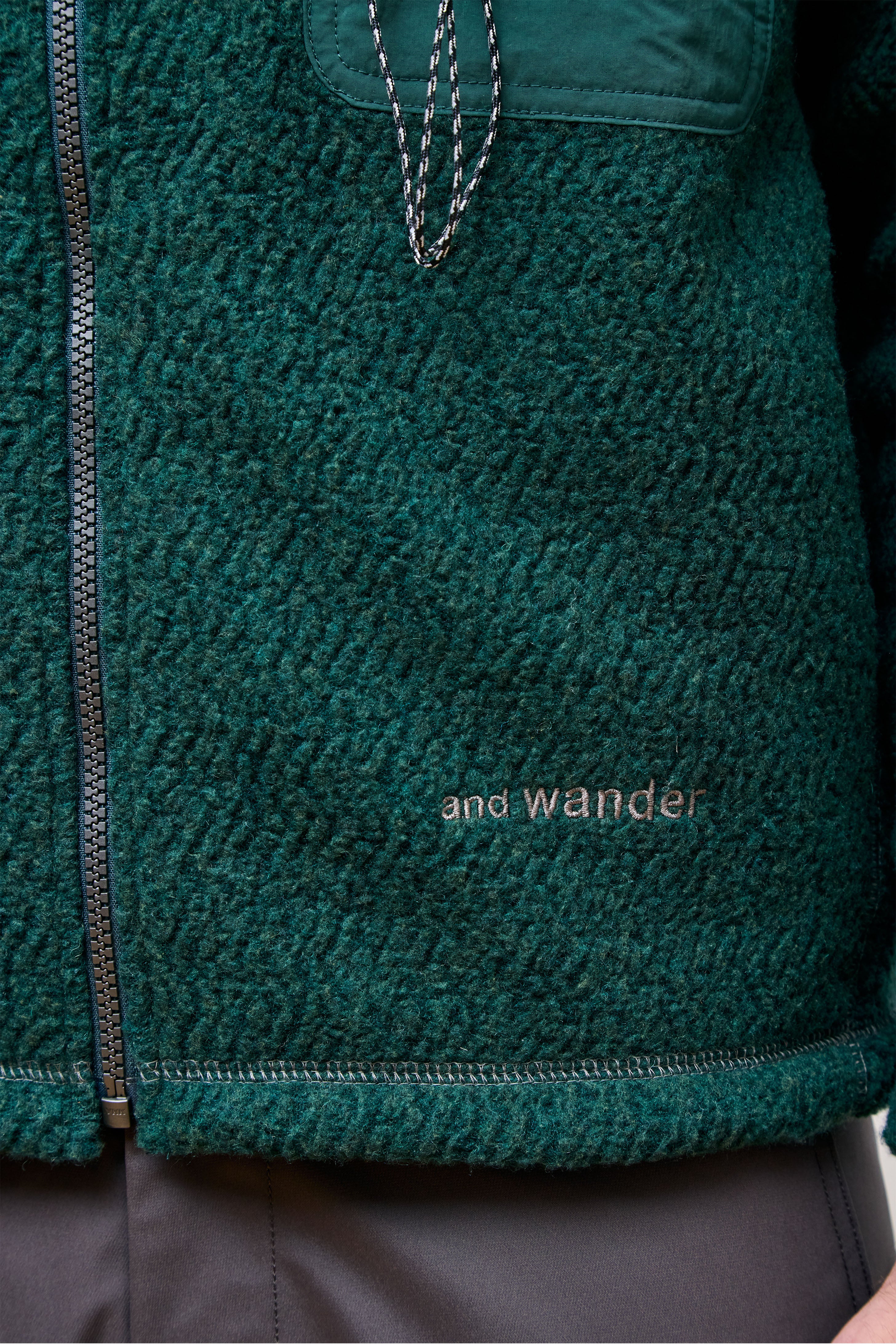 Re Wool JQ Stand Zip Green