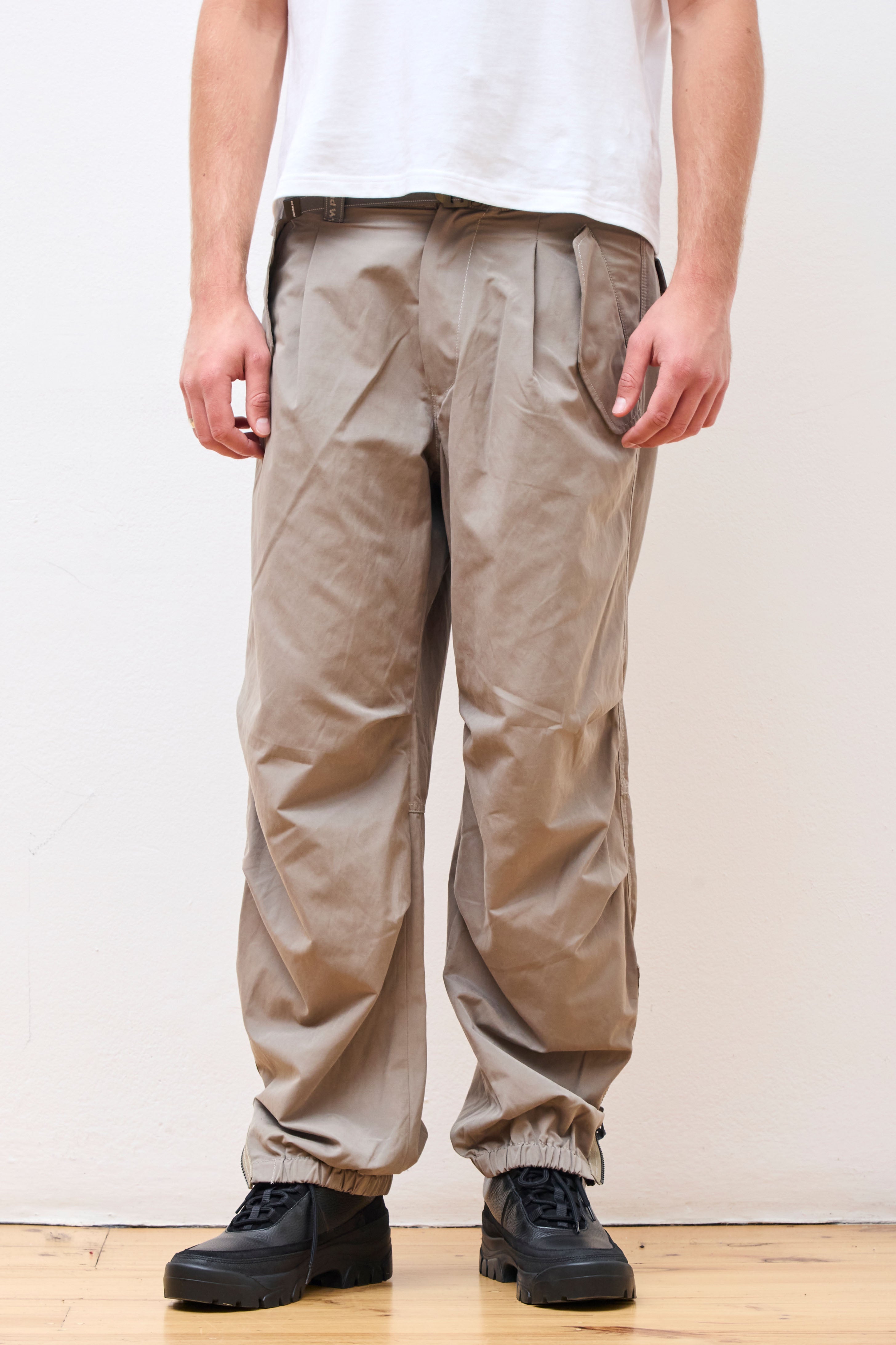 Side Zip Hem Pants Gray Beige