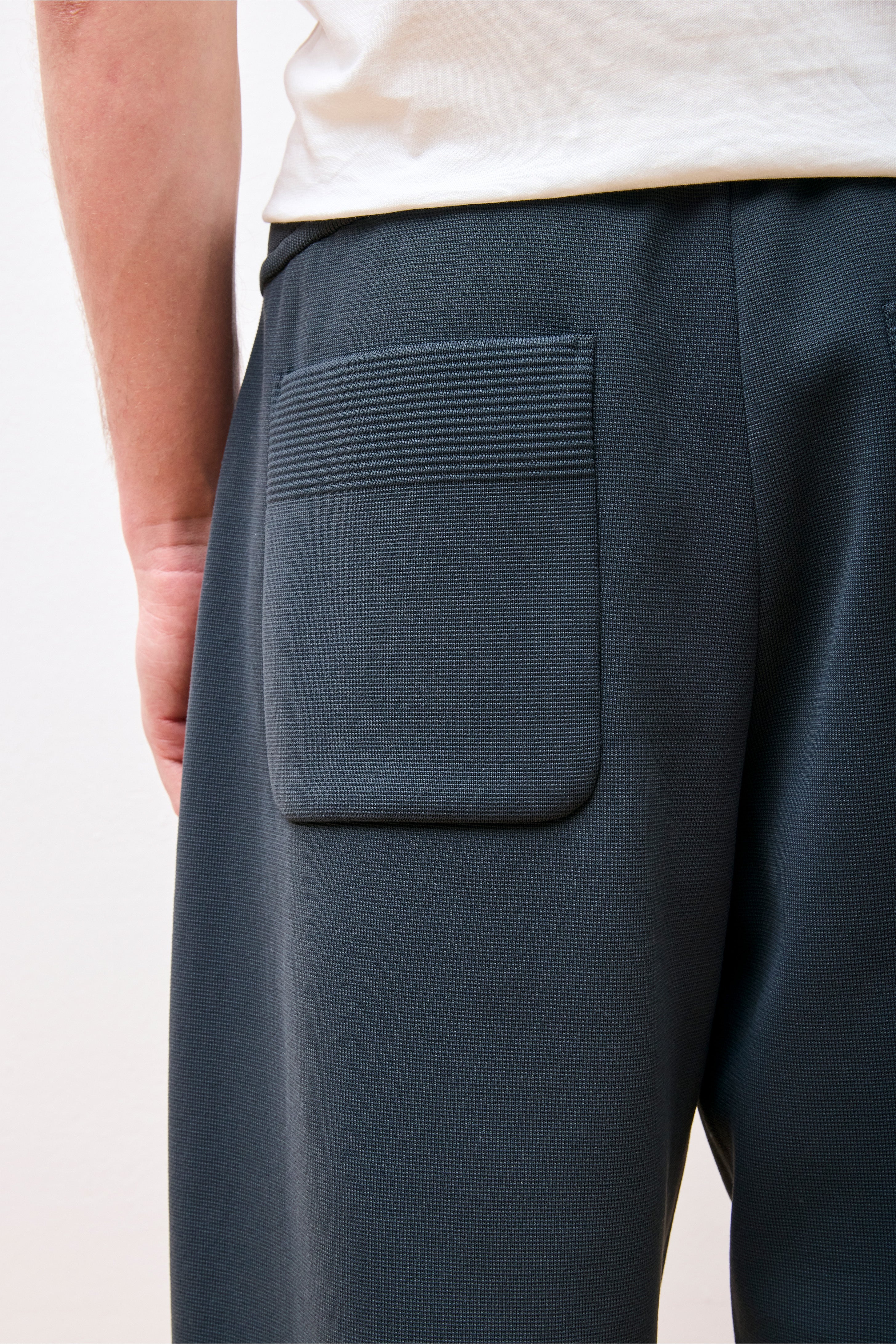 Curved Pants Smokey Black