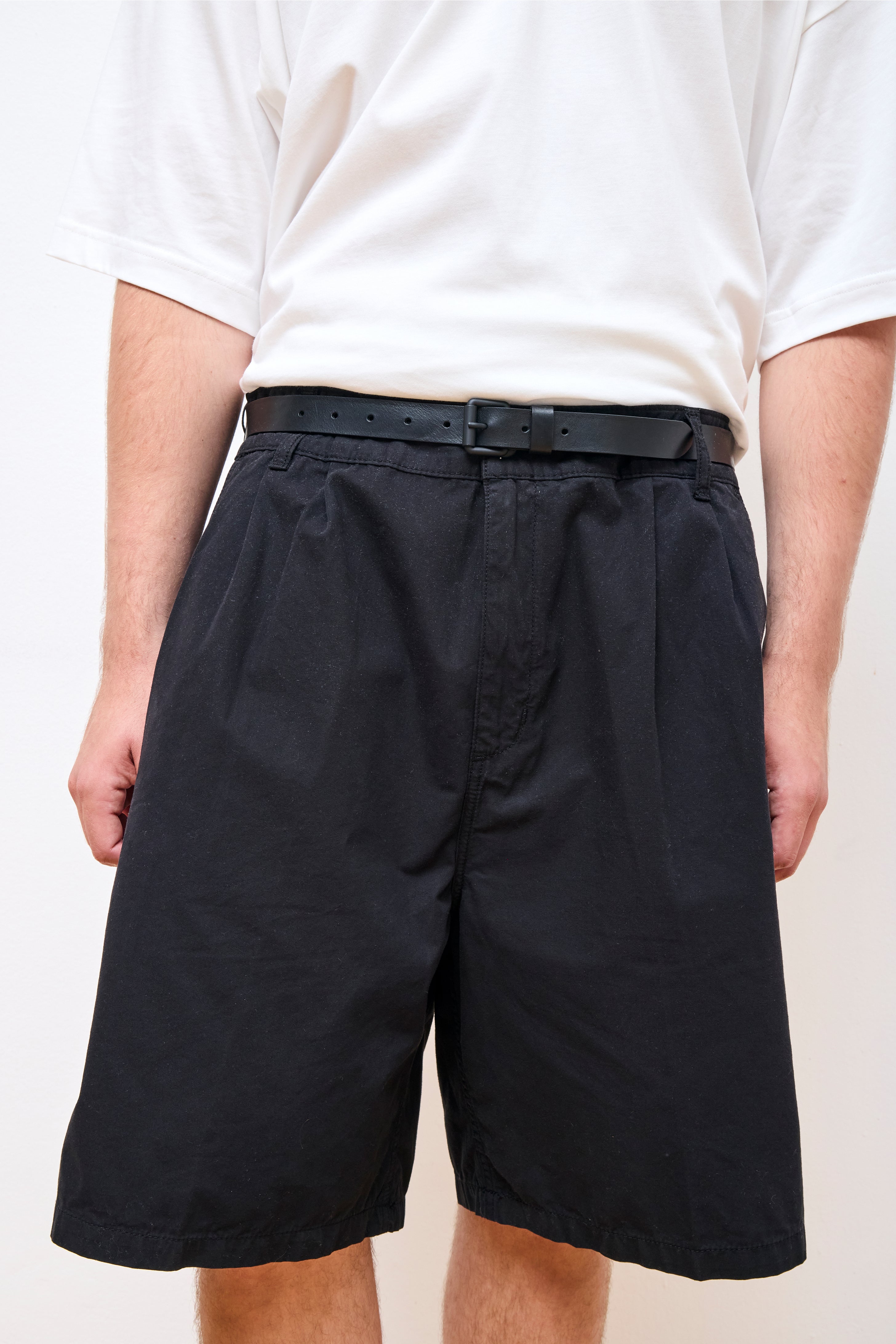 Colston Short Black