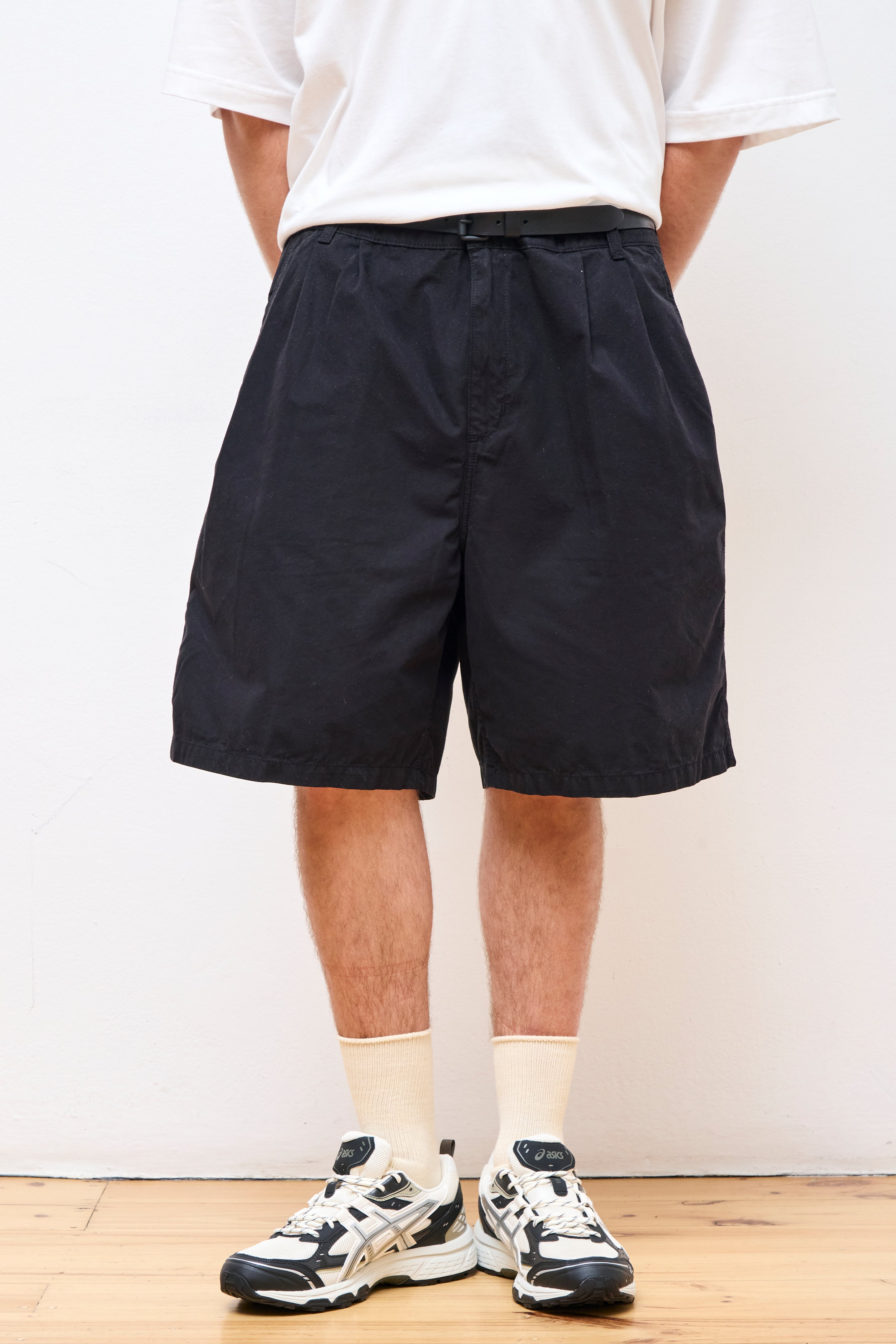 Colston Short Black