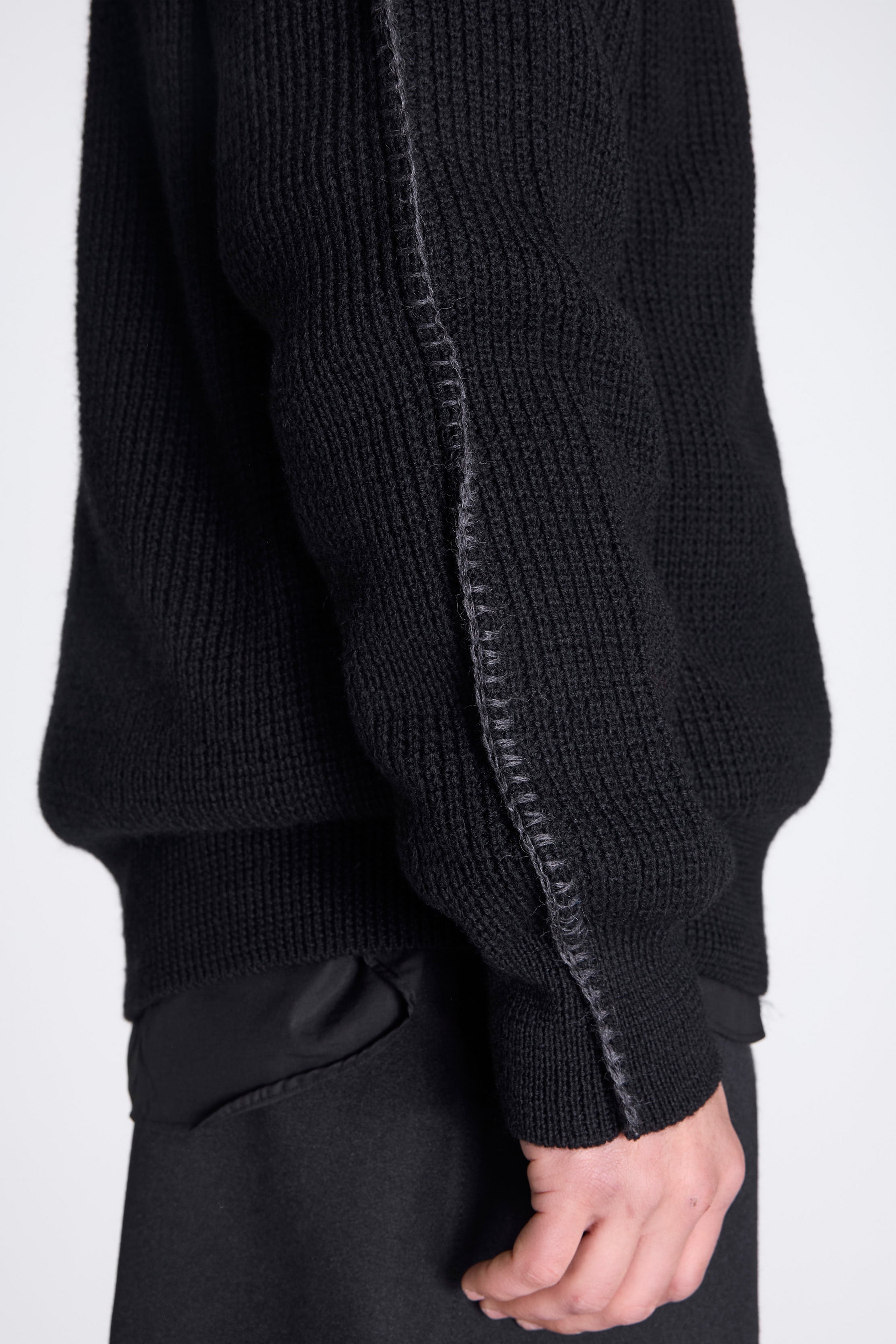 Wool Blanquette Embroidery Sweater Black