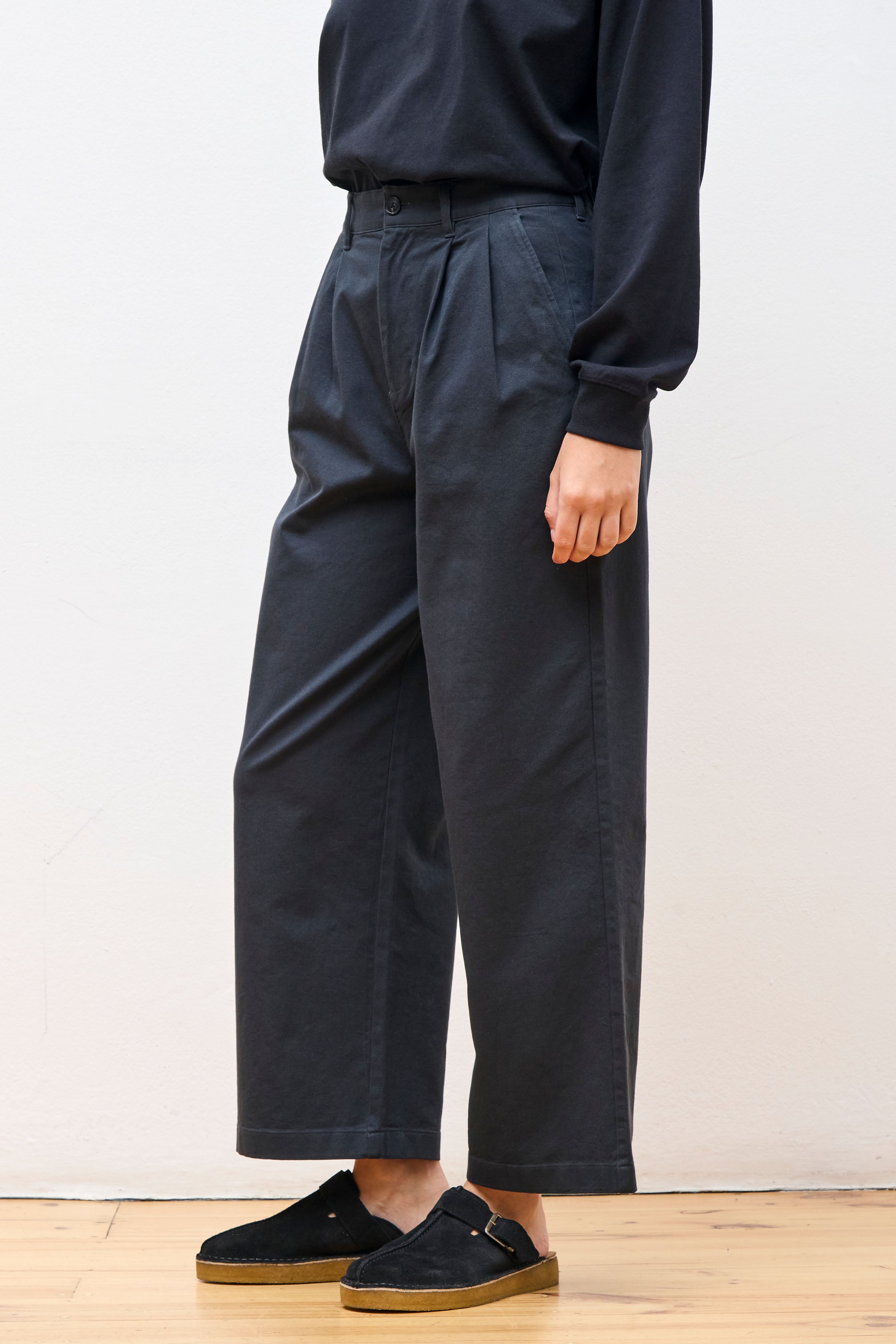 Cotton 2 Tuck Wide Pants W Charcoal