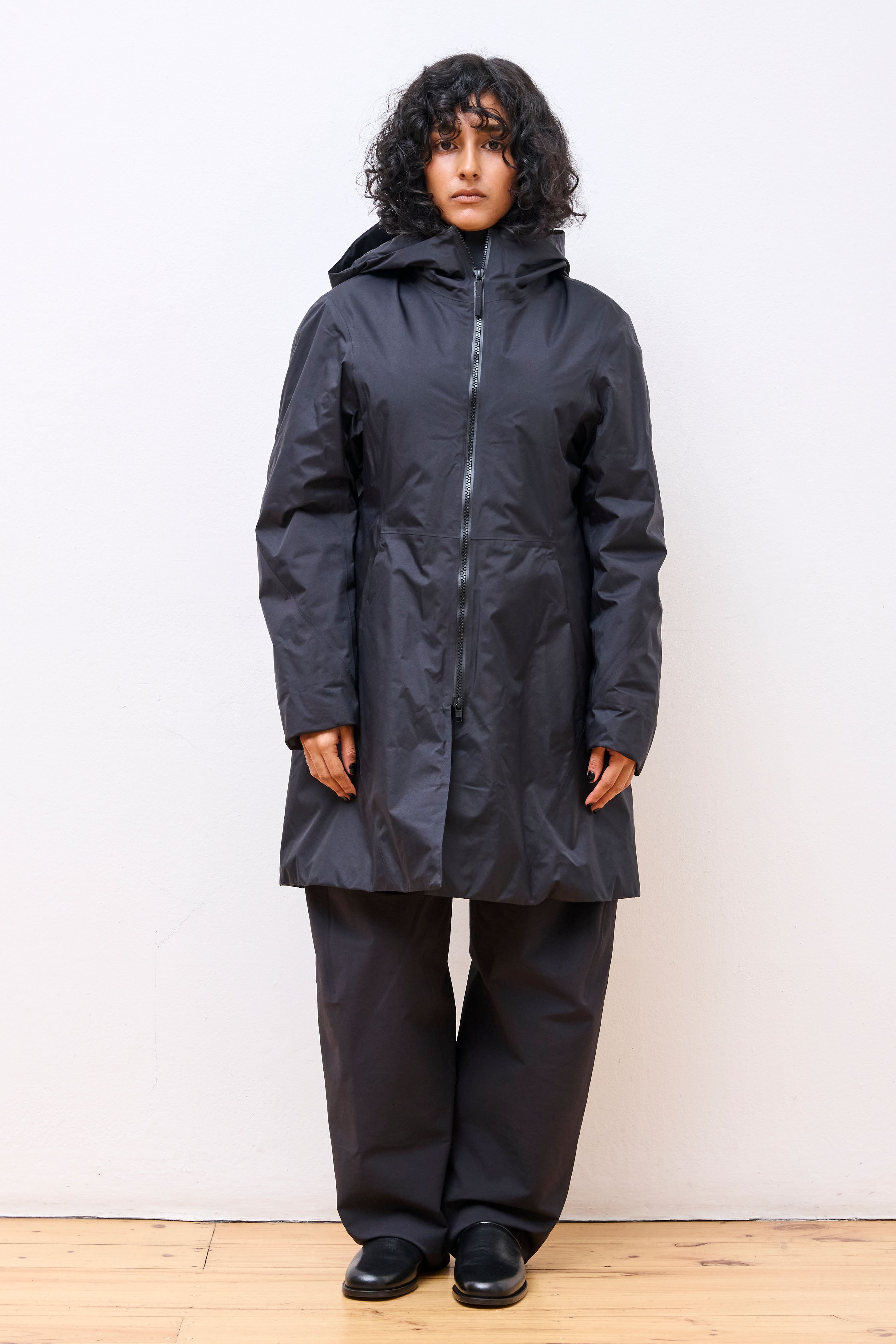 Entasis Insulated Coat W Black