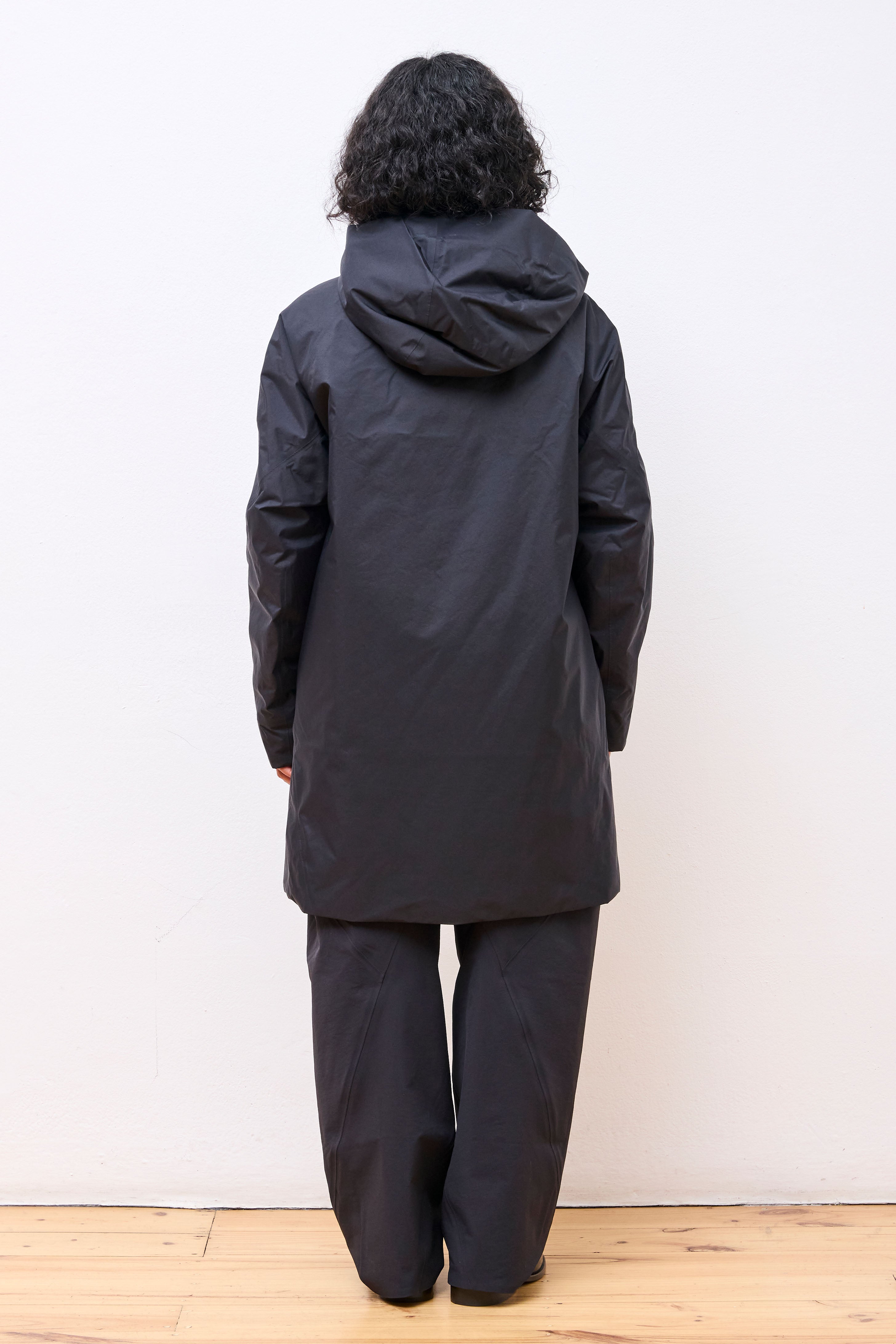 Entasis Insulated Coat W Black