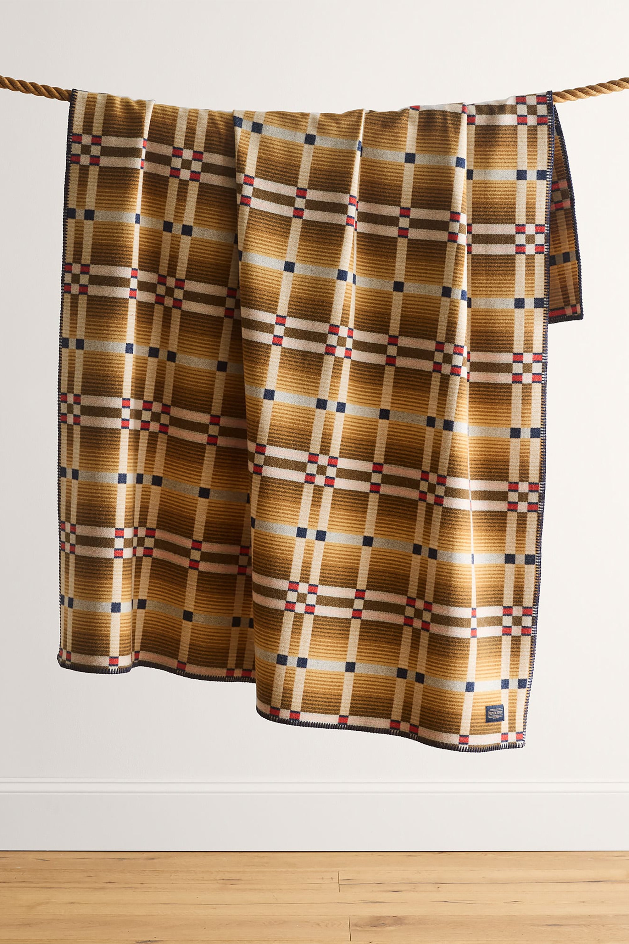 Four Square Throw Slide Mountain Natural