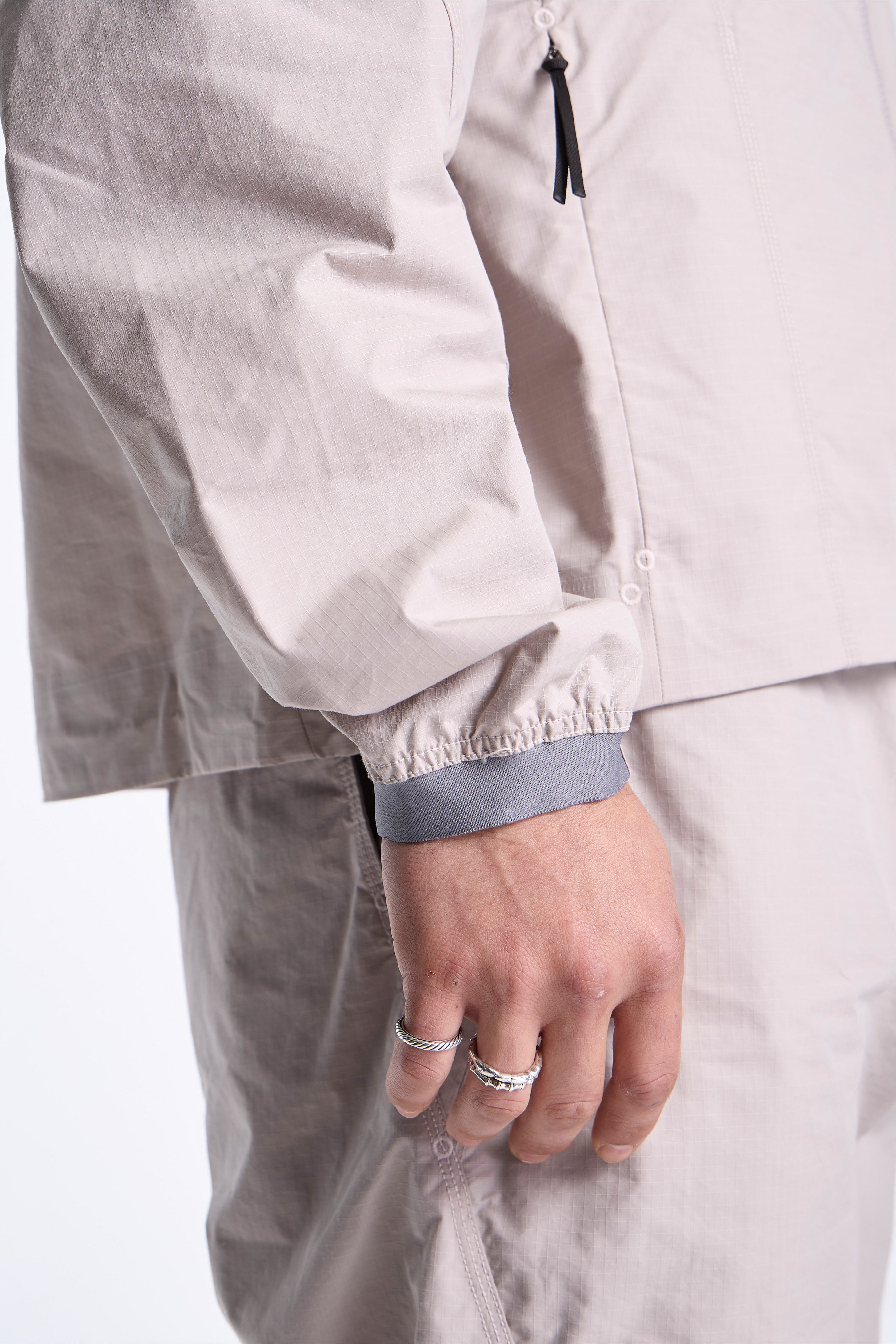 Parachute Seed Rip-stop Jacket Grayish Beige
