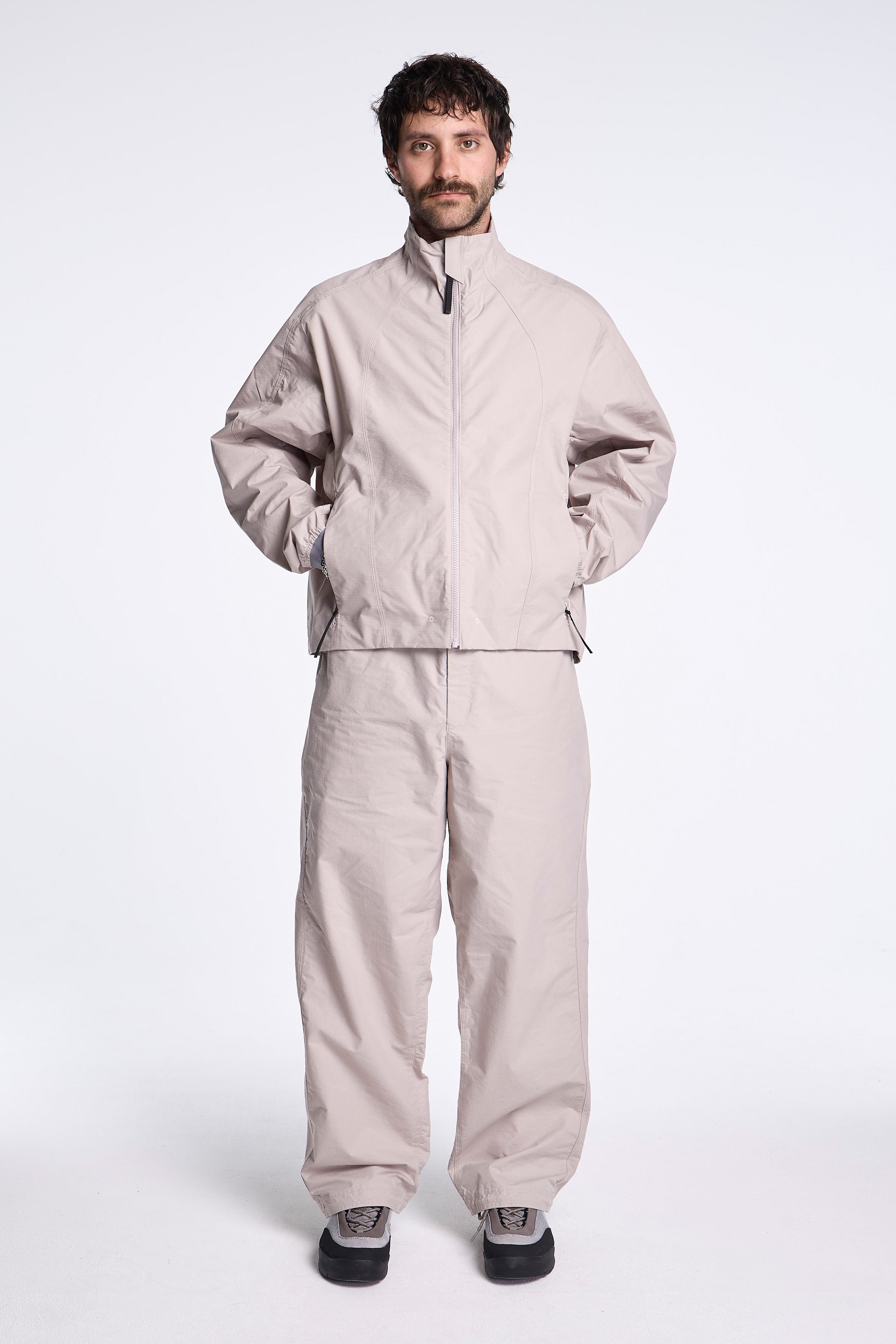 Parachute Seed Rip-stop Jacket Grayish Beige