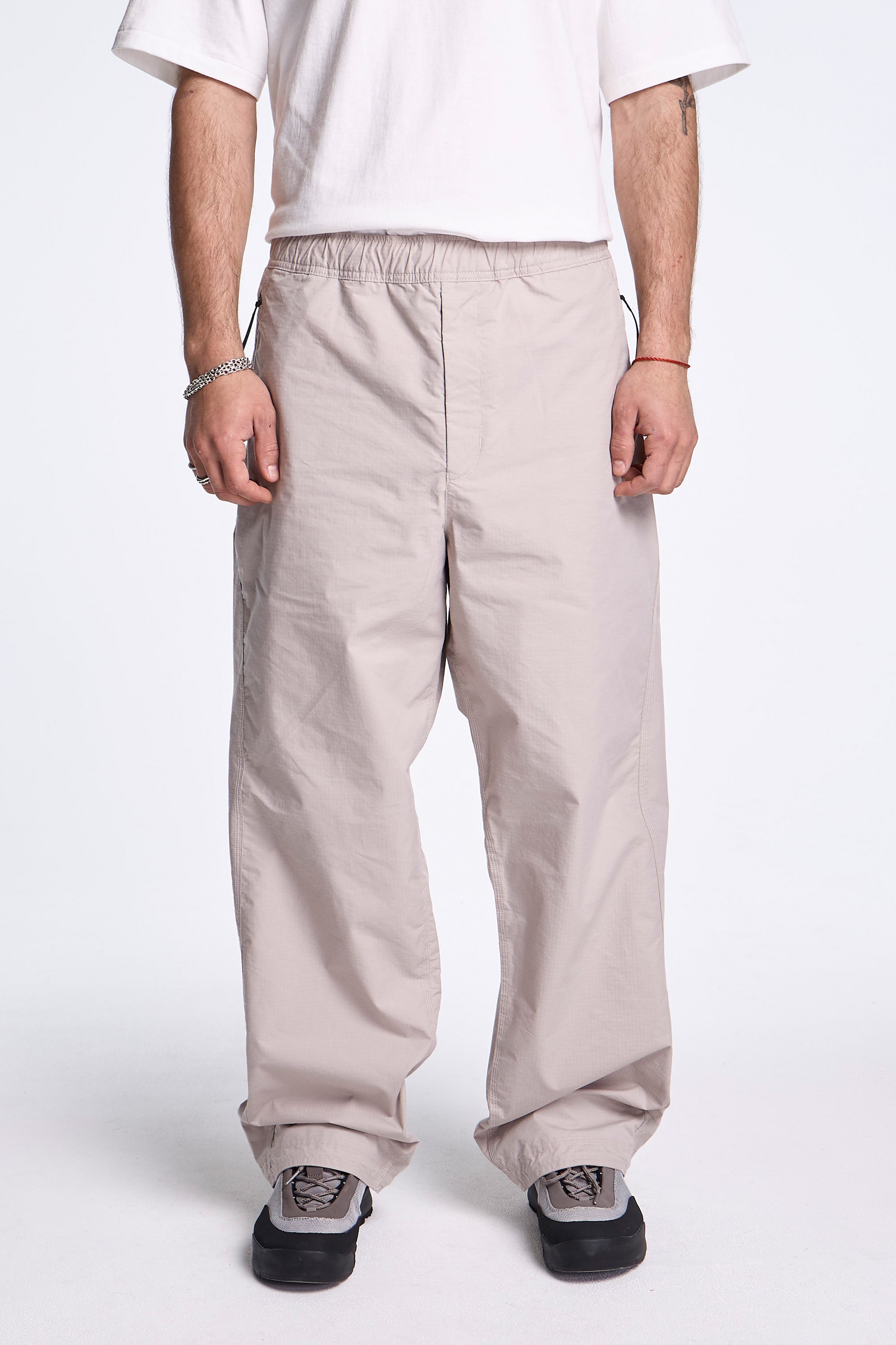 Parachute Seed Rip-stop Pants Grayish Beige