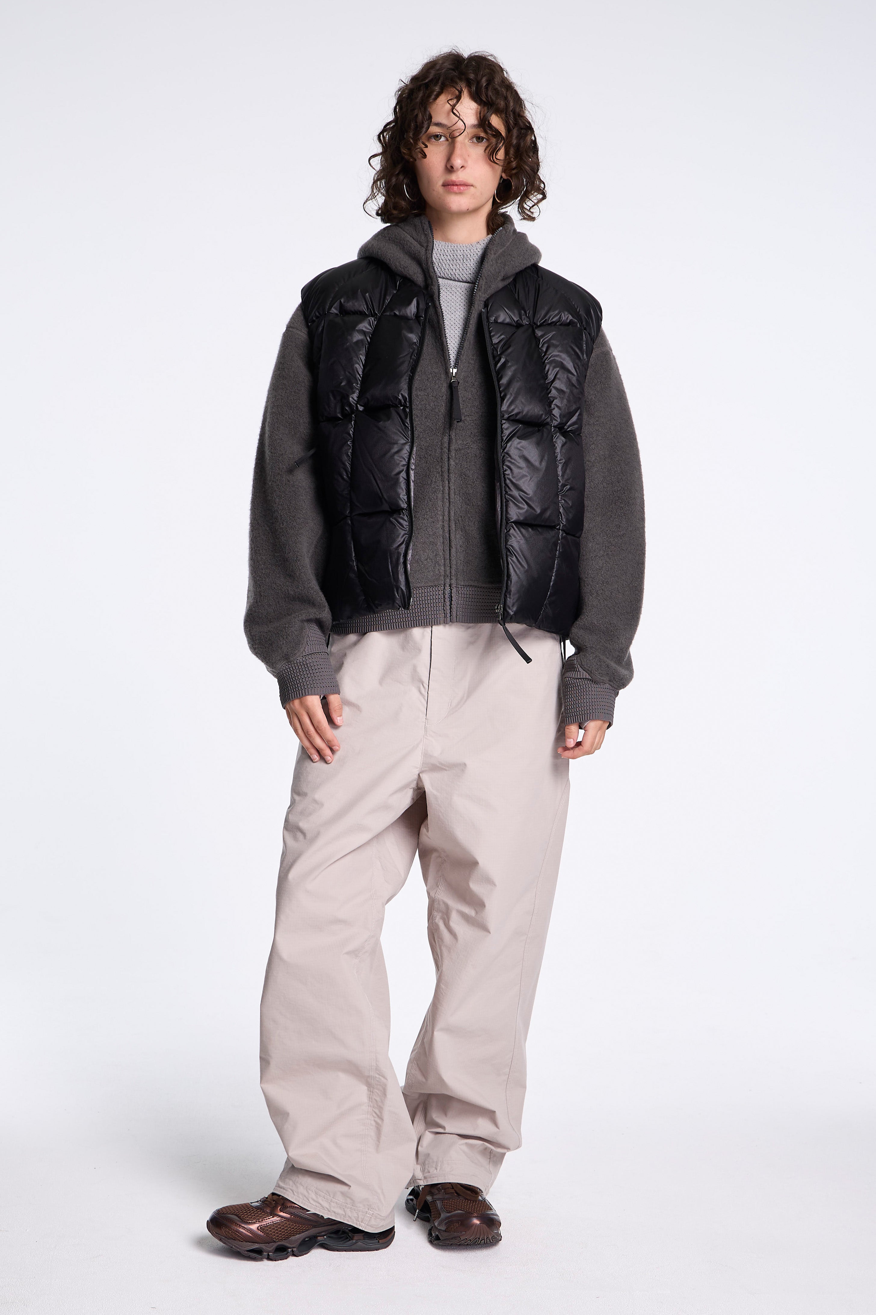 Three-Dimensional Down Light Vest Biotite