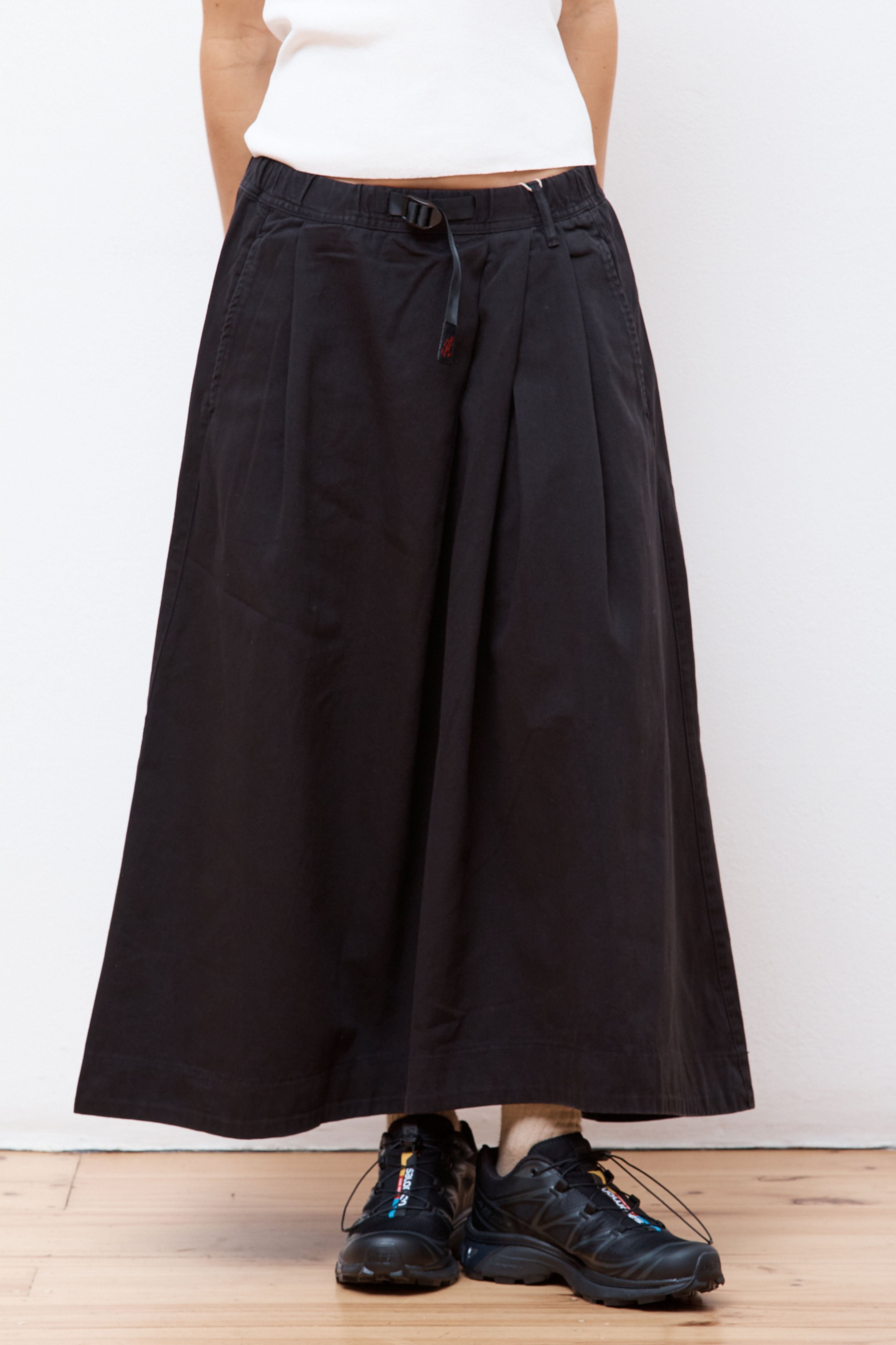 Talecut Skirt Black