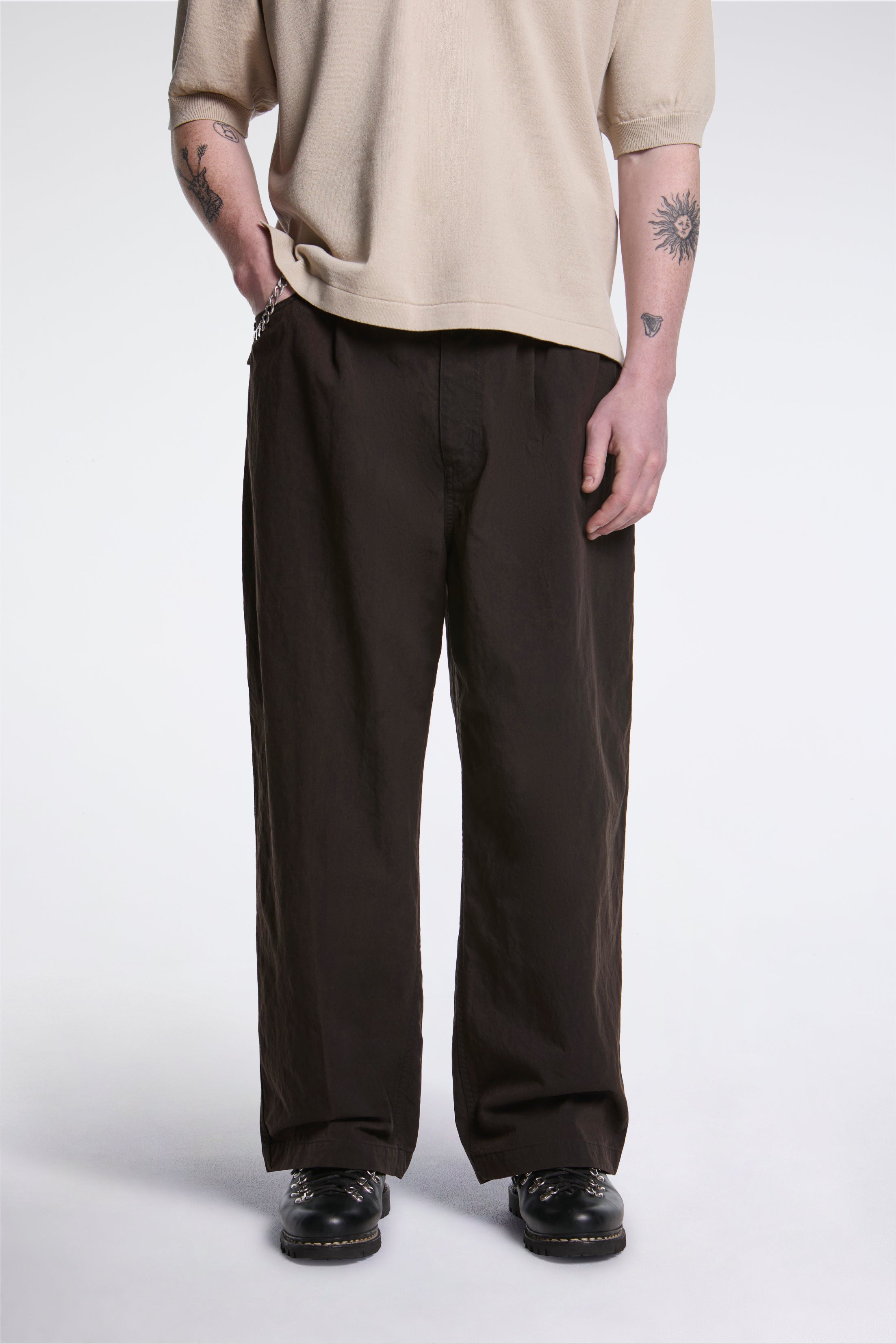 Dual Pleated Trousers Brown
