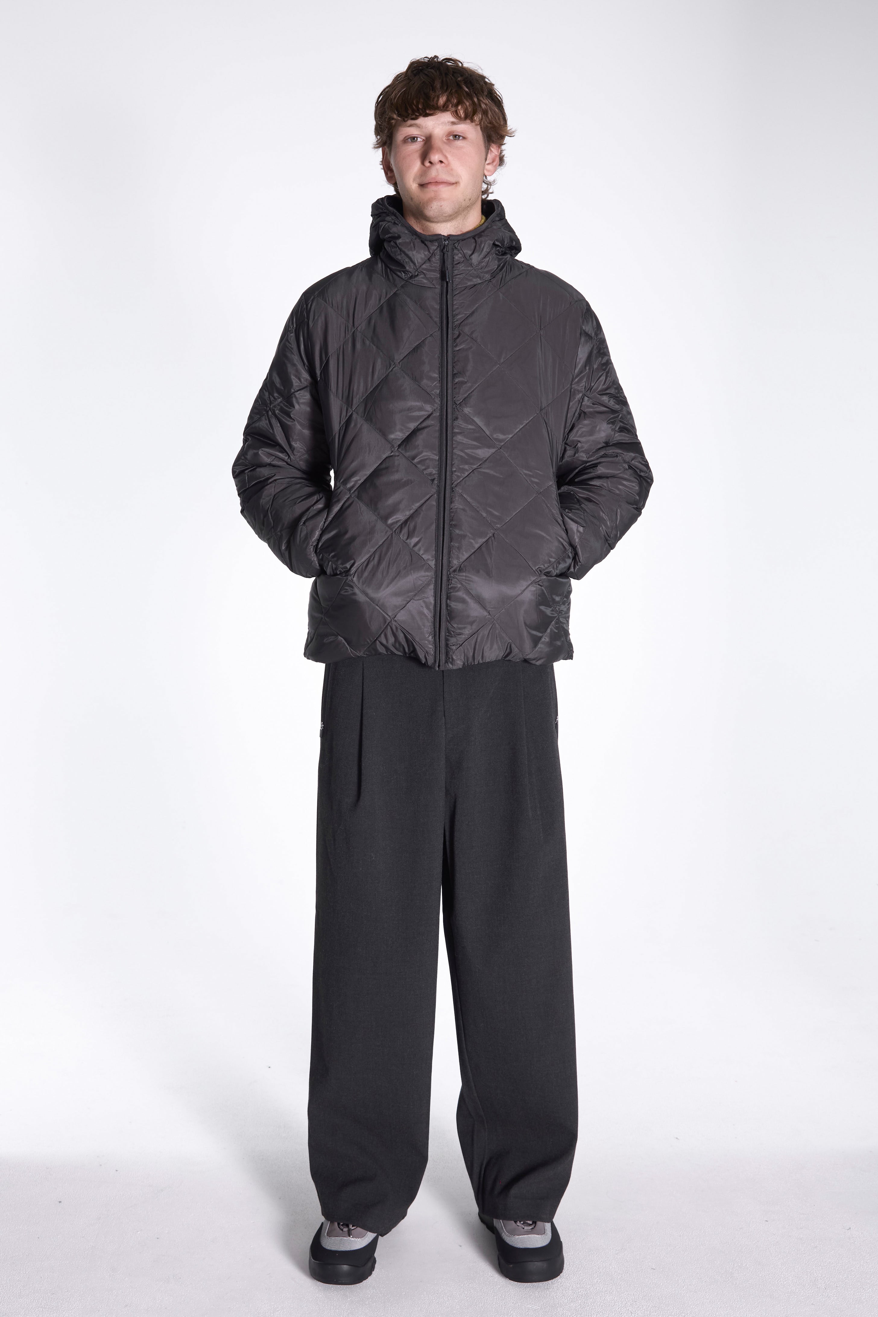 Base Lt Down Hooded Jacket Charcoal Black