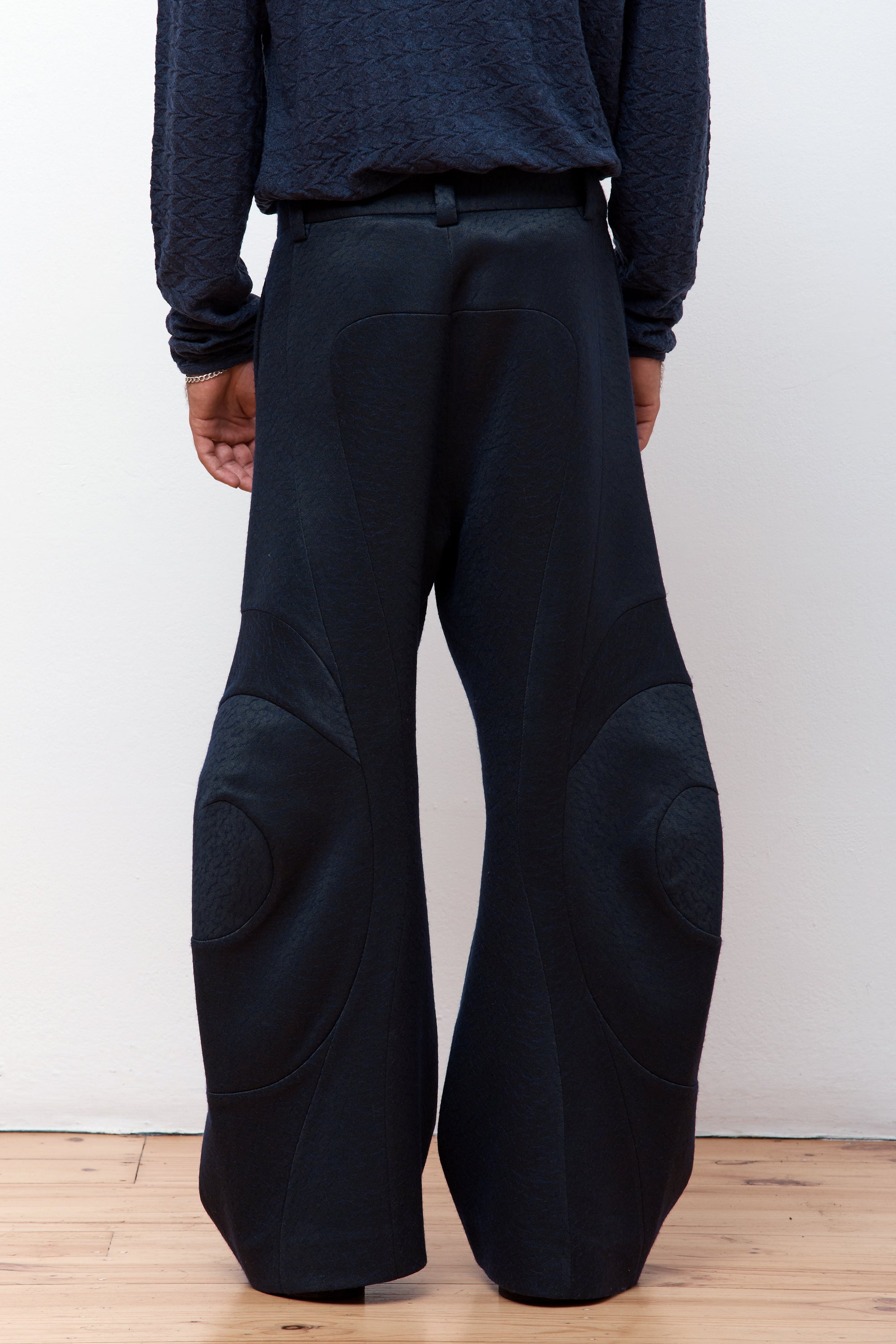 Helicteres Isora Pants Navy Pattern