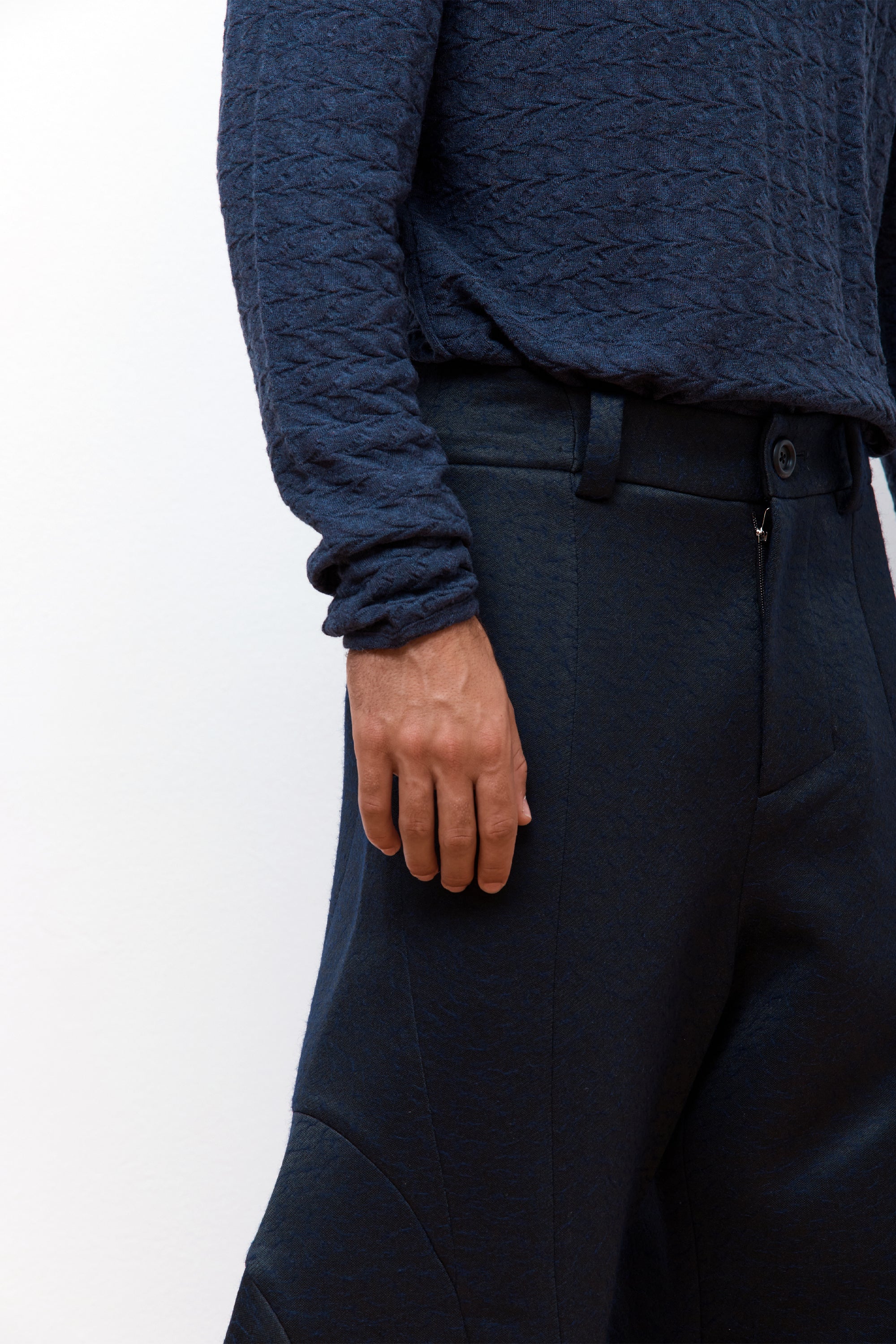 Helicteres Isora Pants Navy Pattern