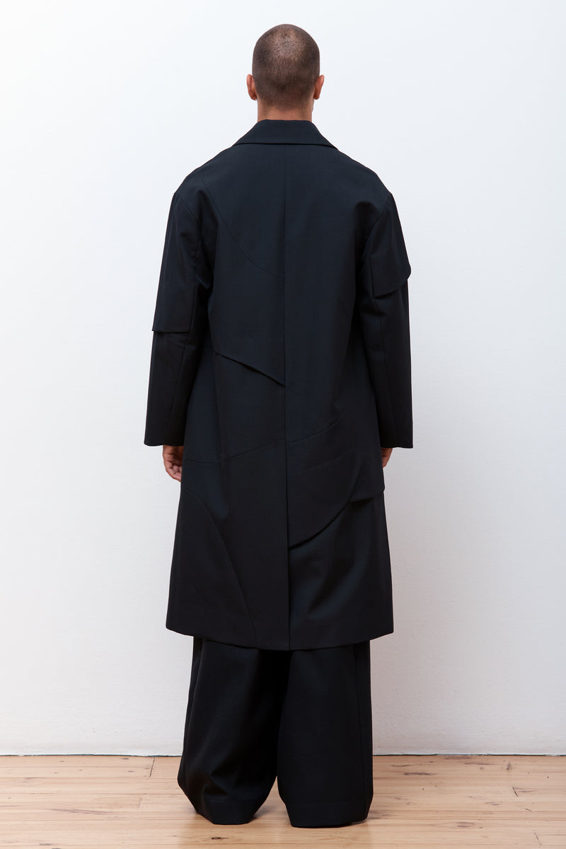 Batura Short Coat Black