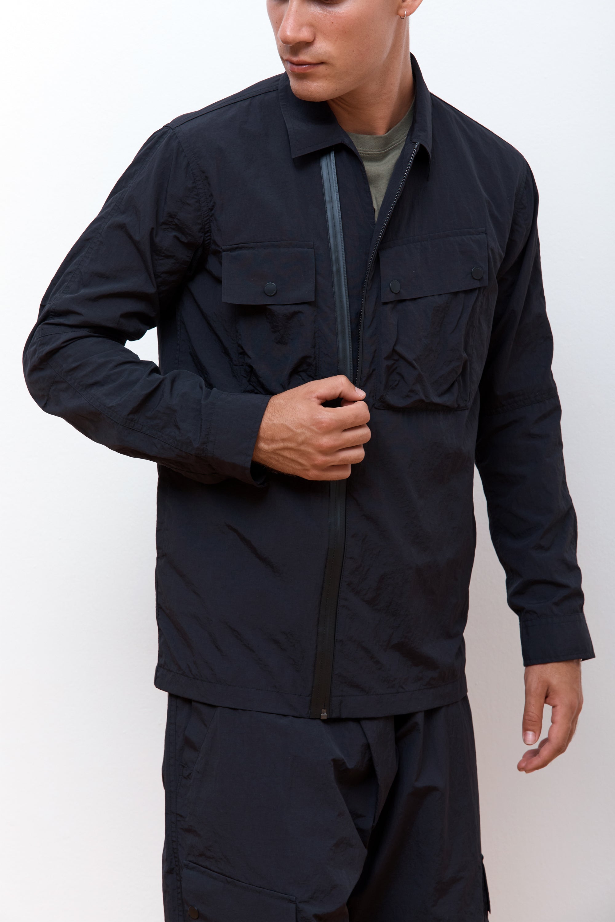 Veg Dyed Tech Cargo Shirt Black