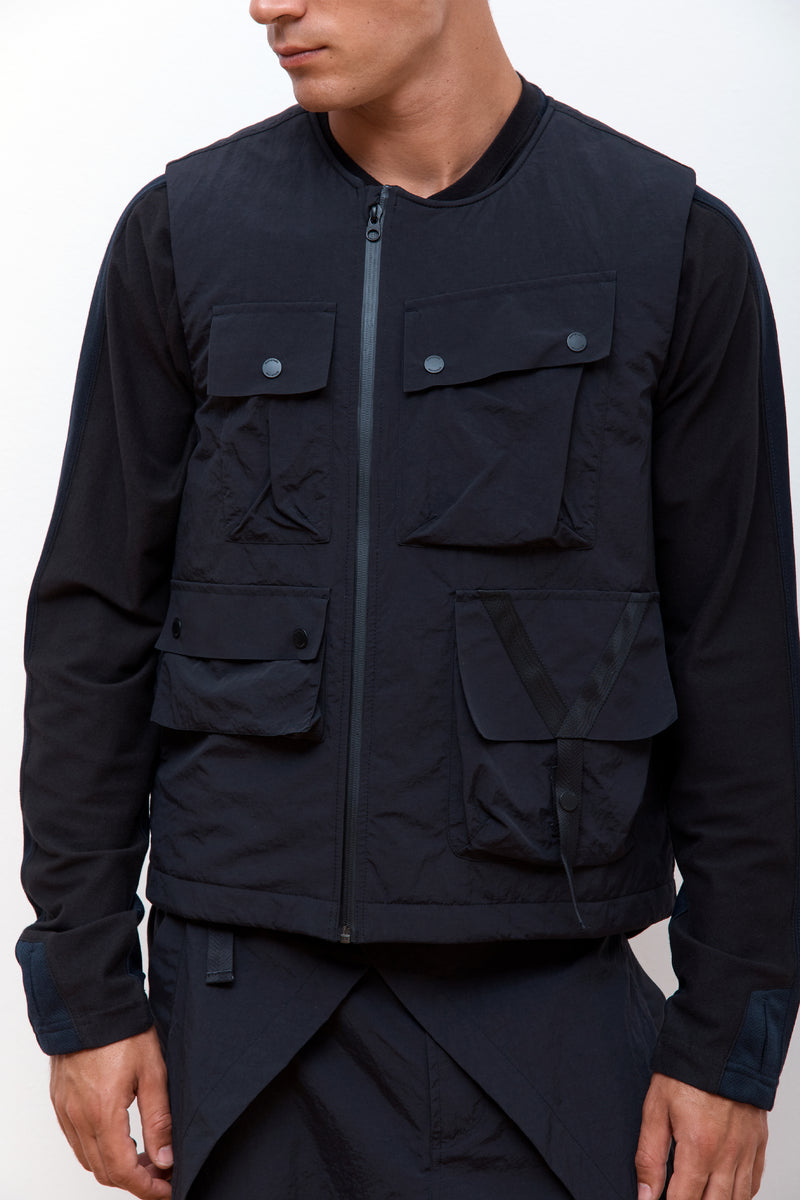 Veg Dyed Tech Cargo Vest Black