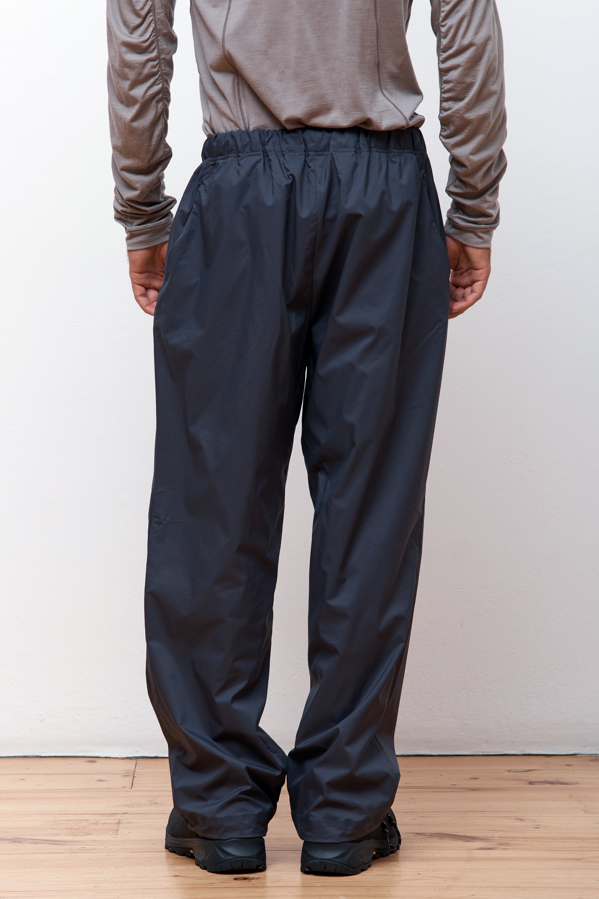 Wind Pants Lead Grey